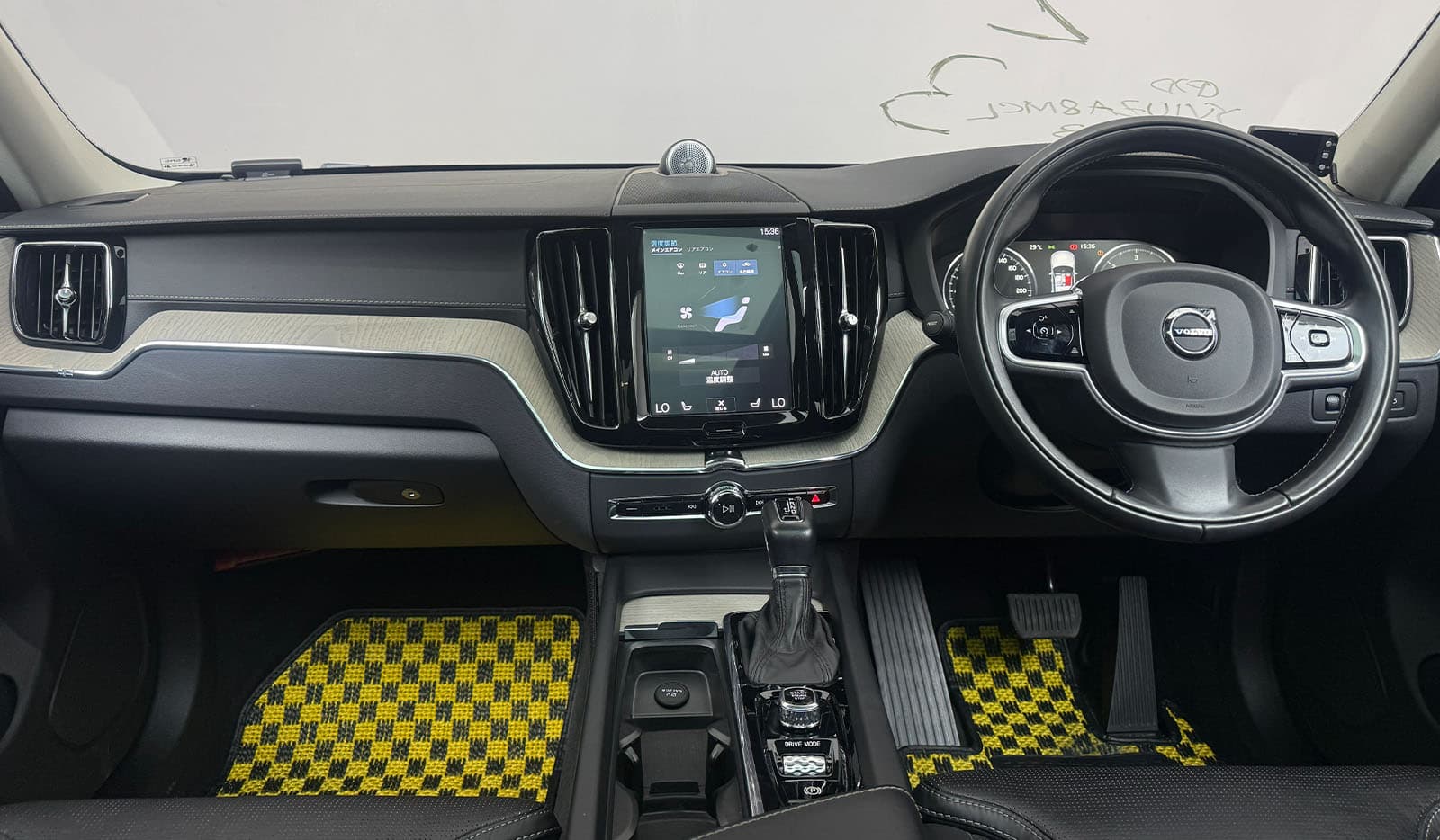 2019 Volvo XC60 D4 AWD INSCRIPTION image-7