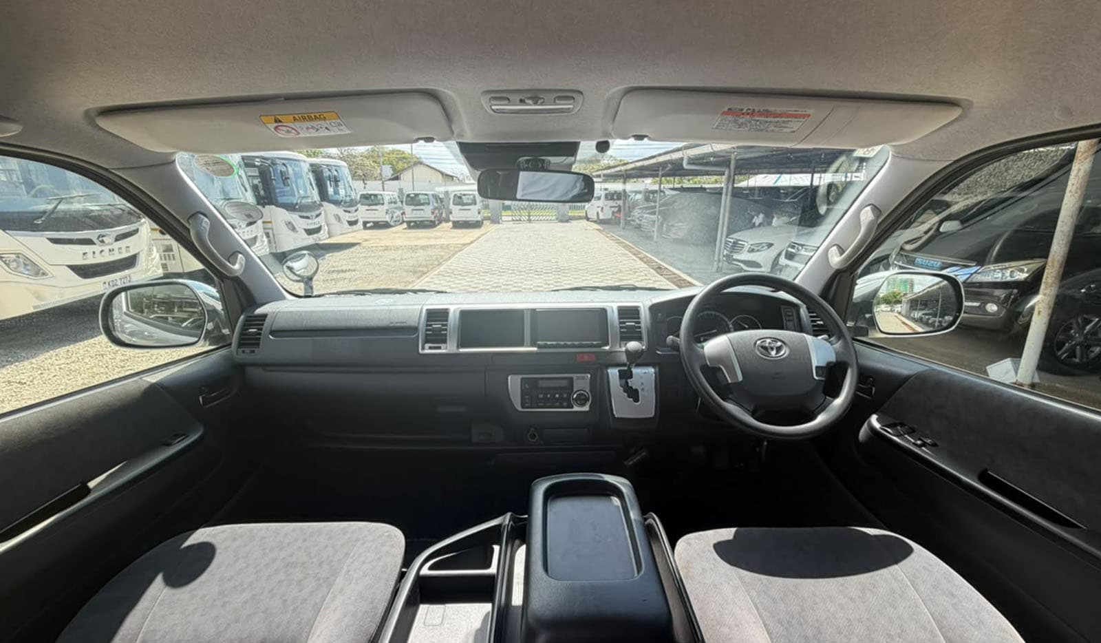 2019 Toyota Hiace Van GRAND CABIN 2WD image-7