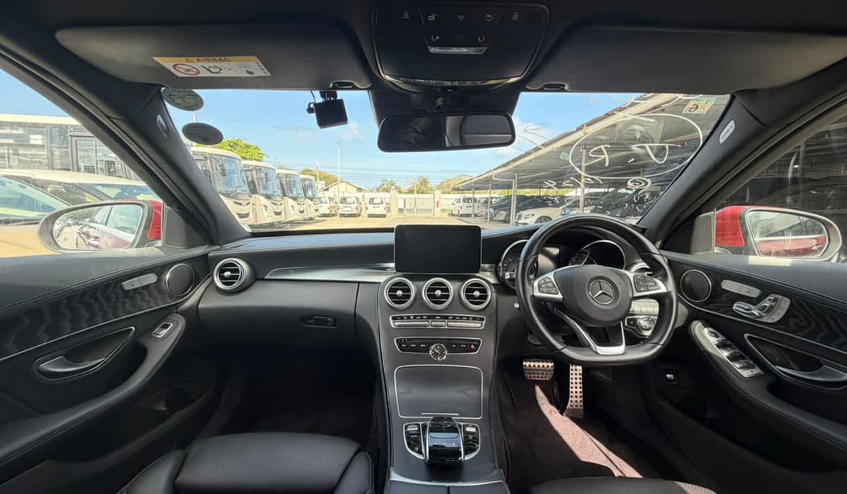 2018 Mercedes-Benz C-Class AMG Line C200 image-7