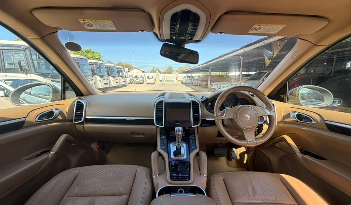 2013 Porsche Cayenne image-7