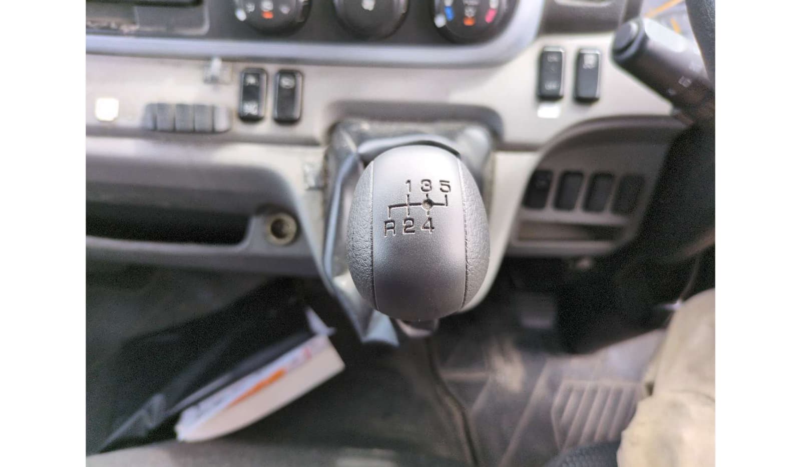 2019 Mitsubishi Fuso Canter image-7