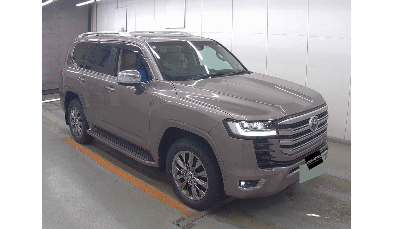 2025 Toyota Land Cruiser image-1
