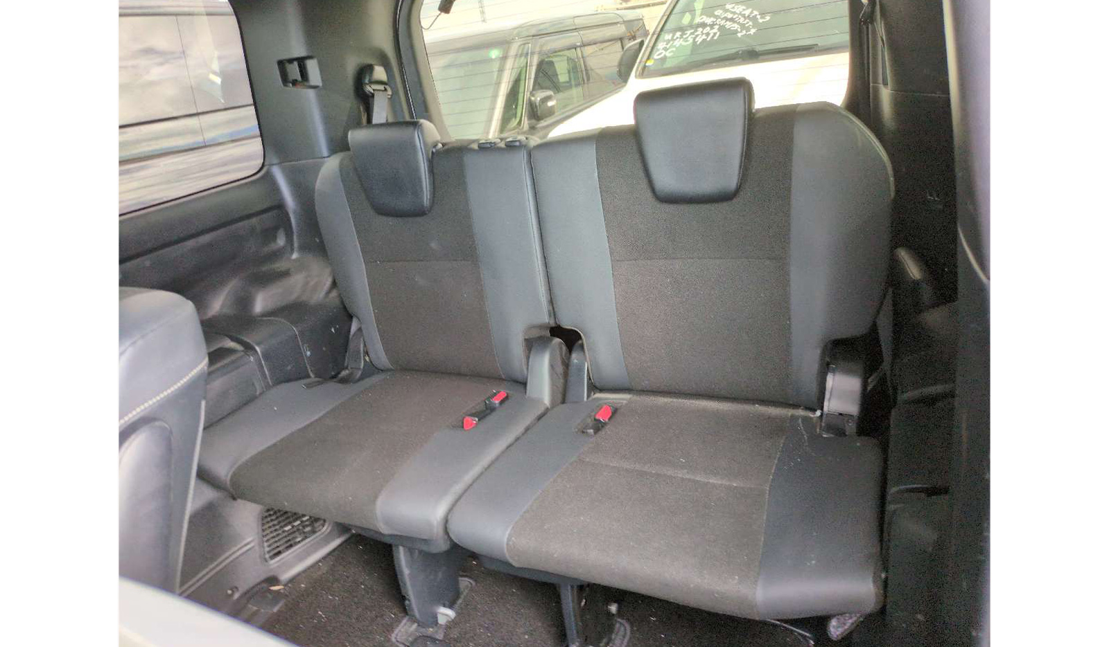 2019 Toyota Noah image-8