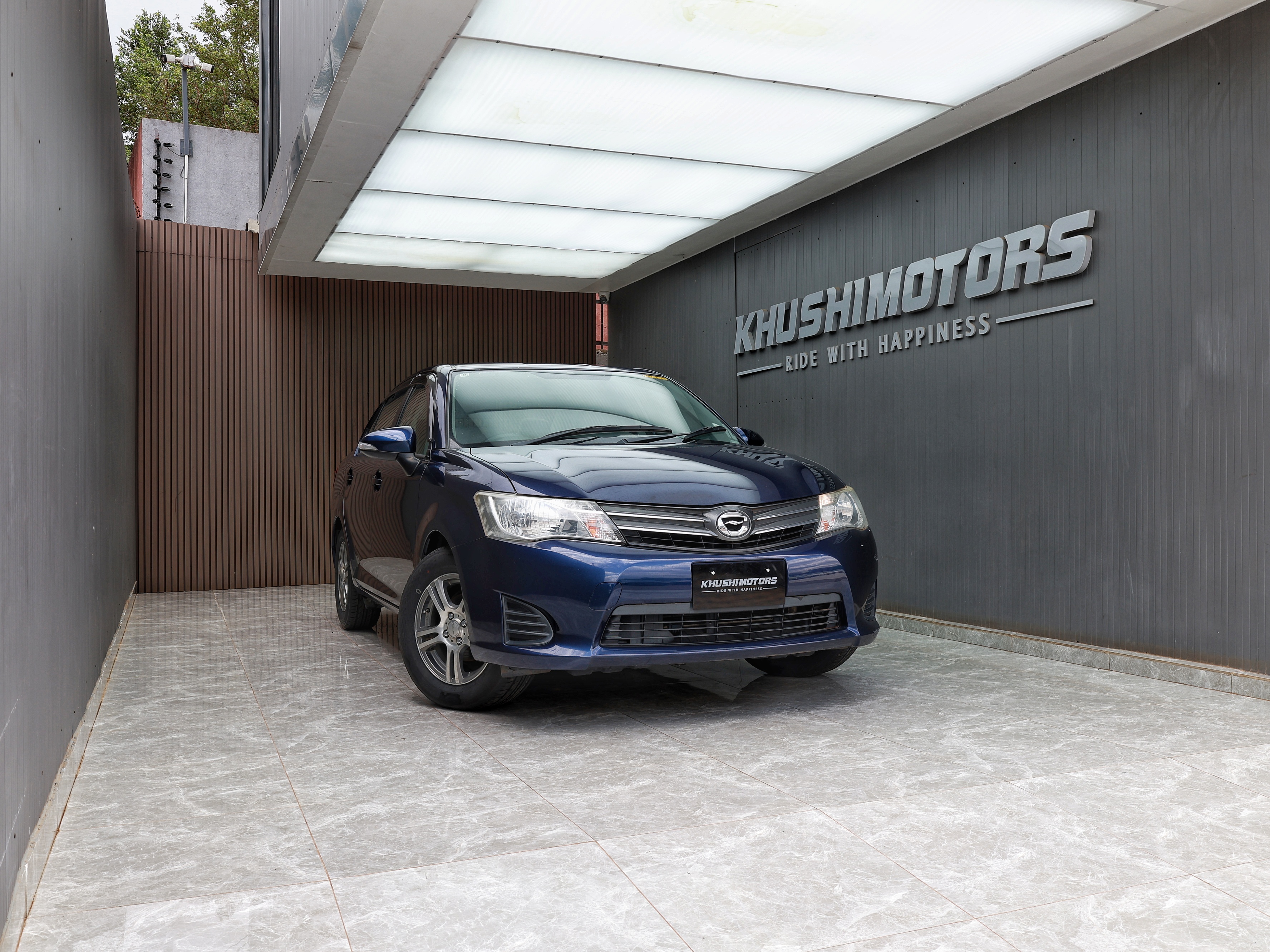 2012 Toyota Corolla Axio X image-1