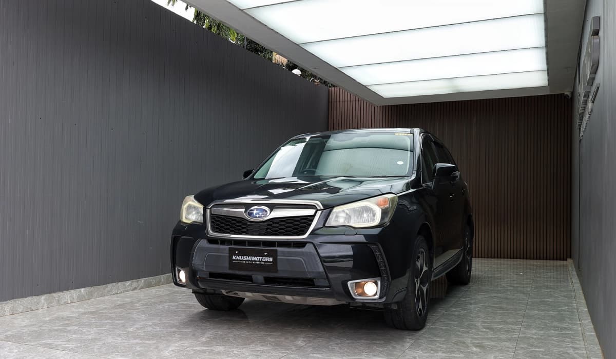 2012 Subaru Forester 2.0XT Eyesight image-3