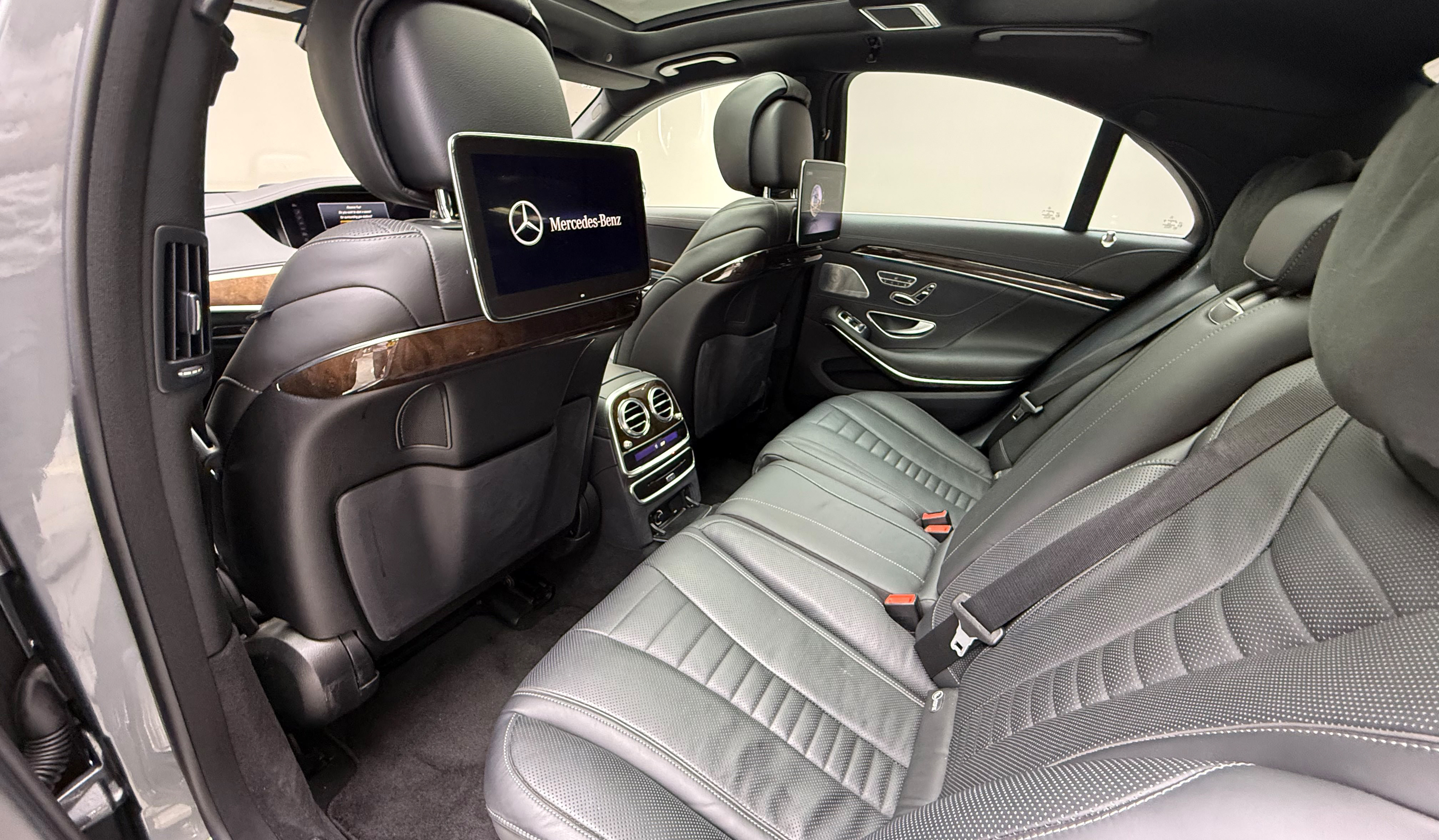 2018 Mercedes-Benz S-Class Exclusive S450 image-8