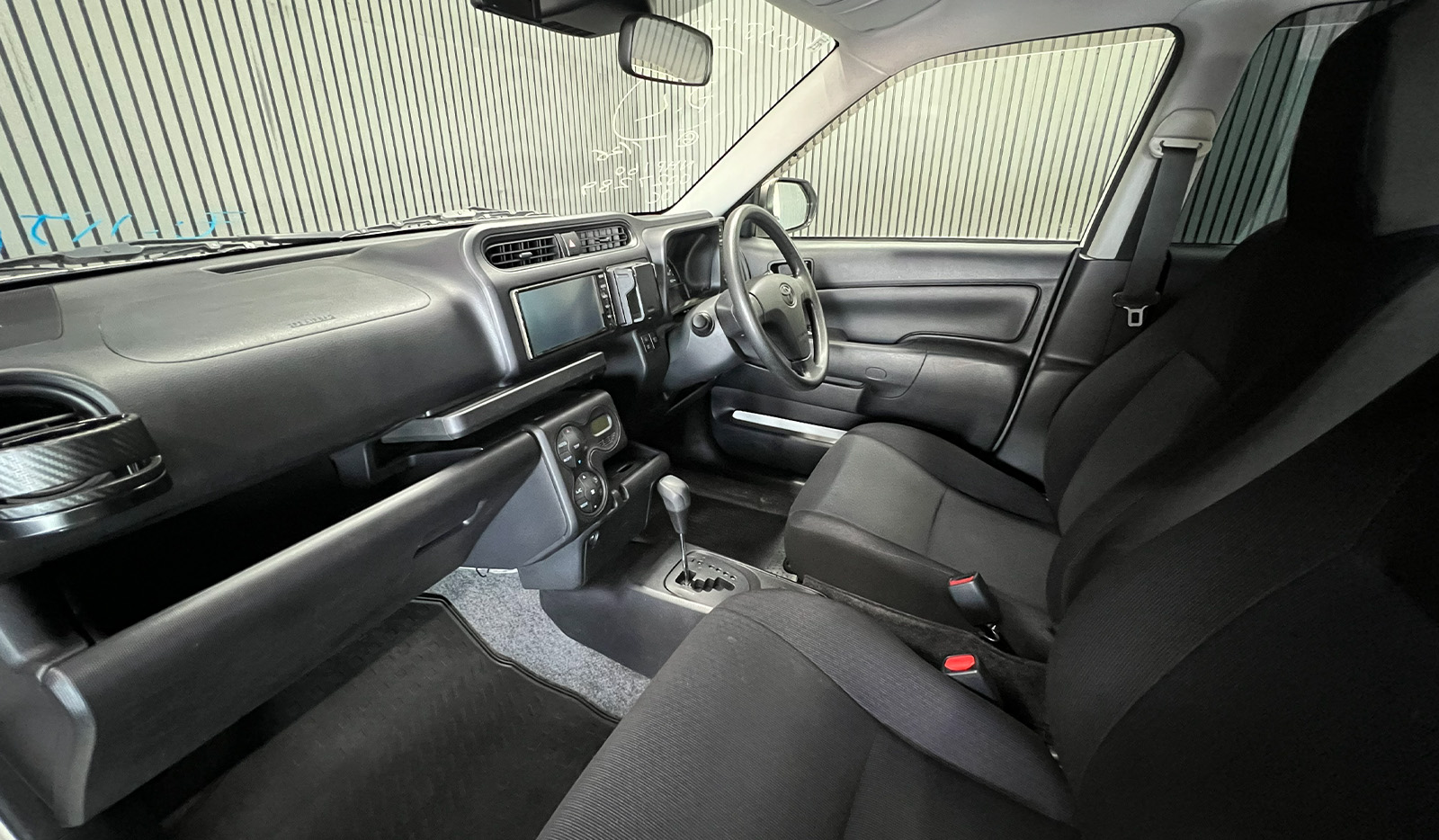 2020 Toyota Probox Hybrid DX Comfort image-10