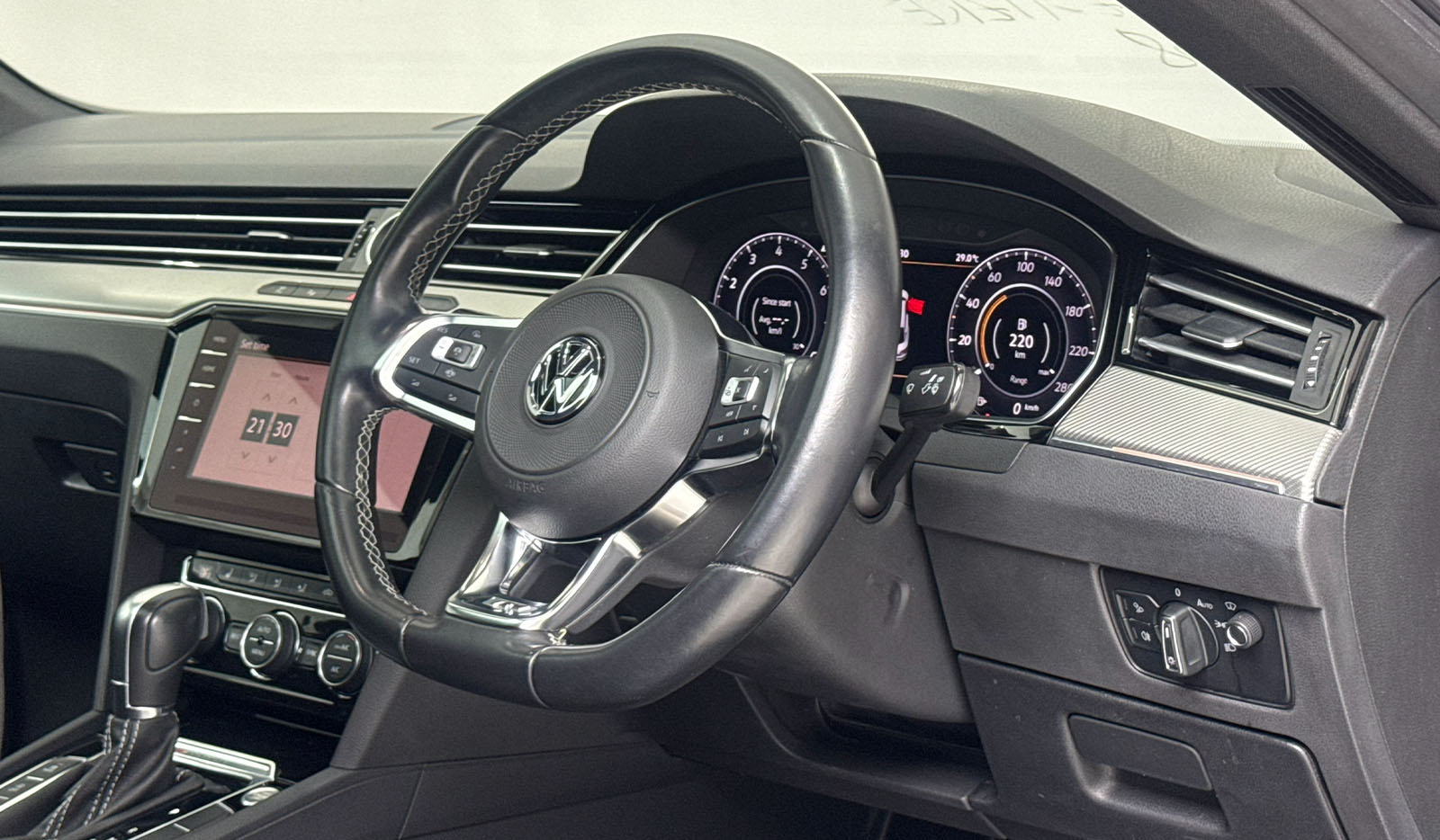 2019 Volkswagen Arteon image-8