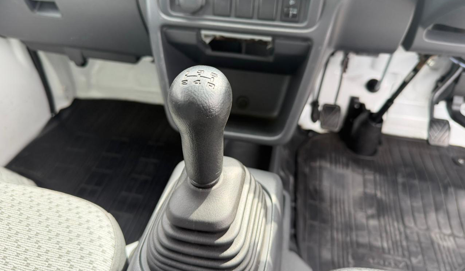 2019 Suzuki Carry Truck image-8