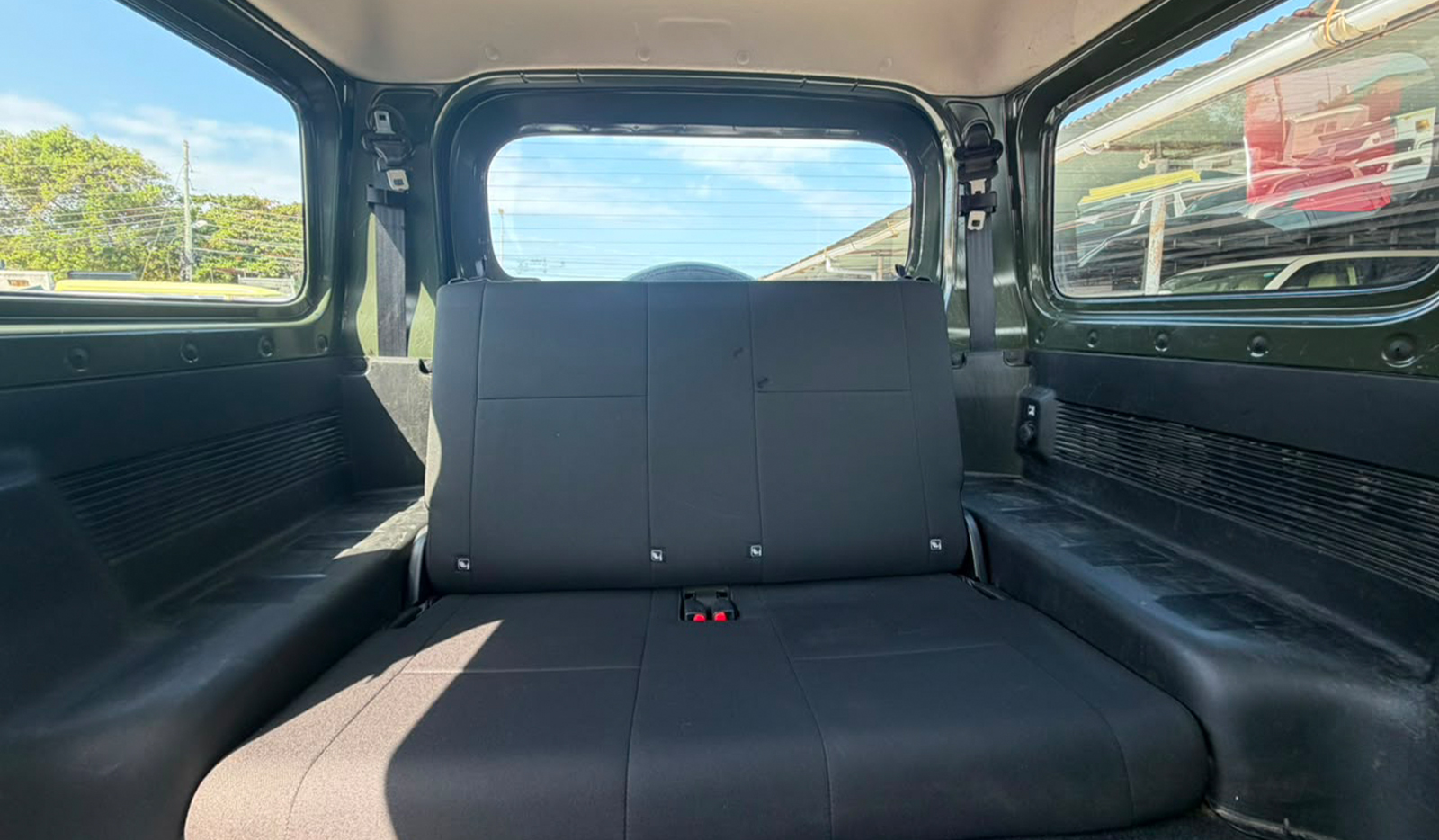 2019 Suzuki Jimny image-8