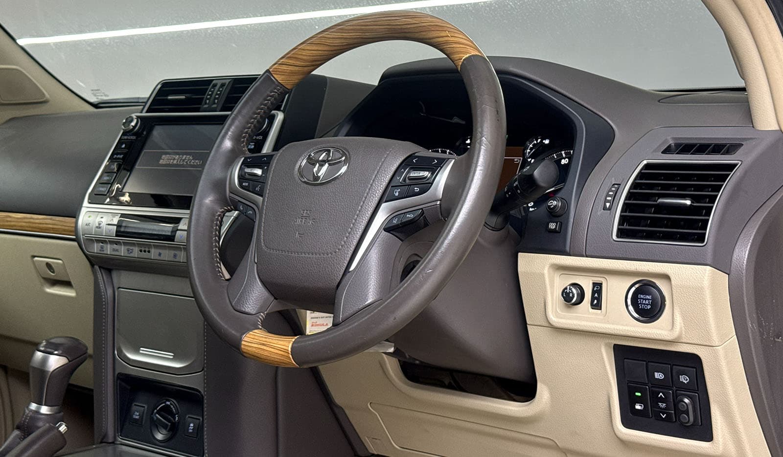 2019 Toyota Land Cruiser Prado TX-L image-8