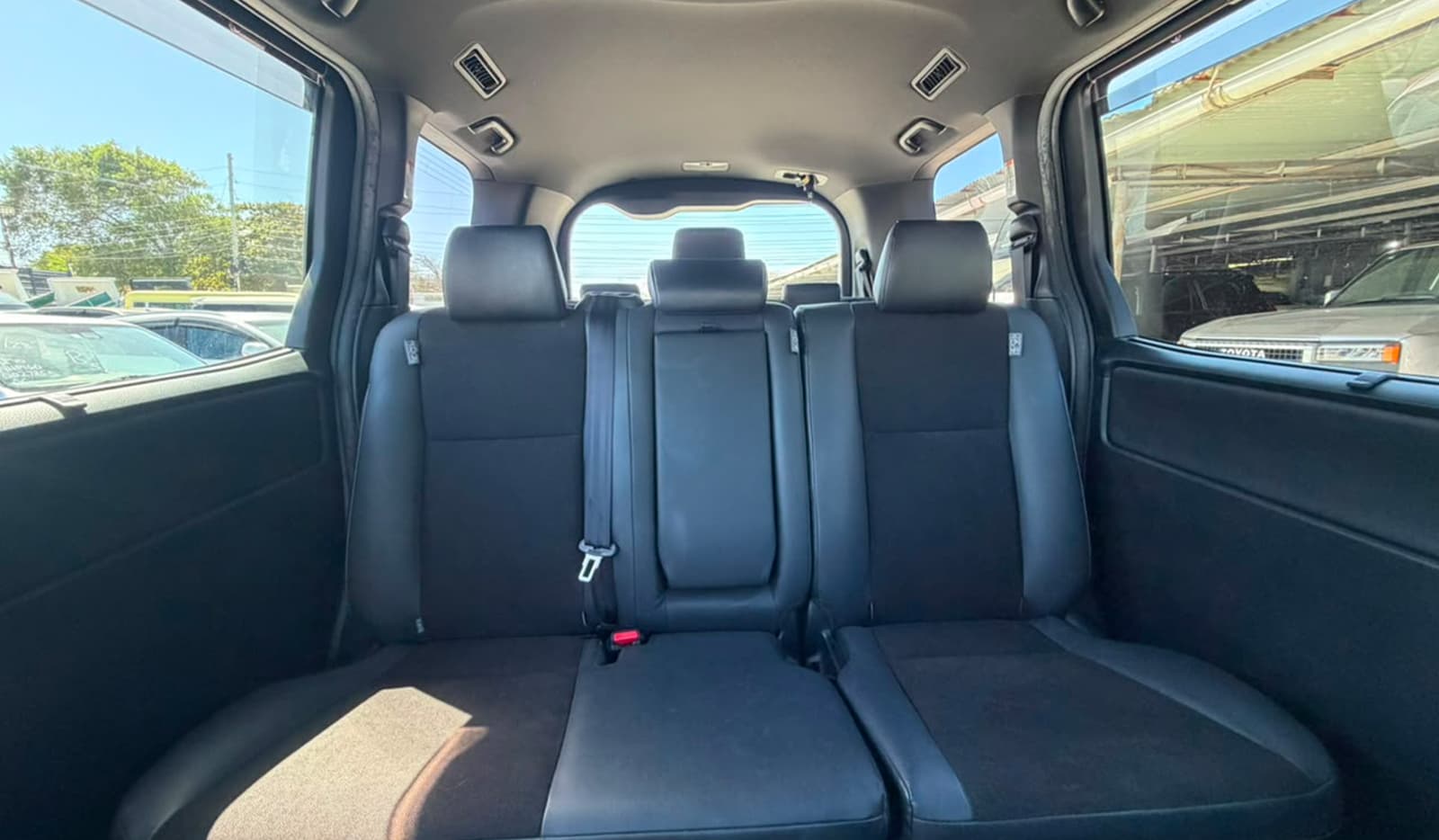 2019 Toyota Noah WxB image-8