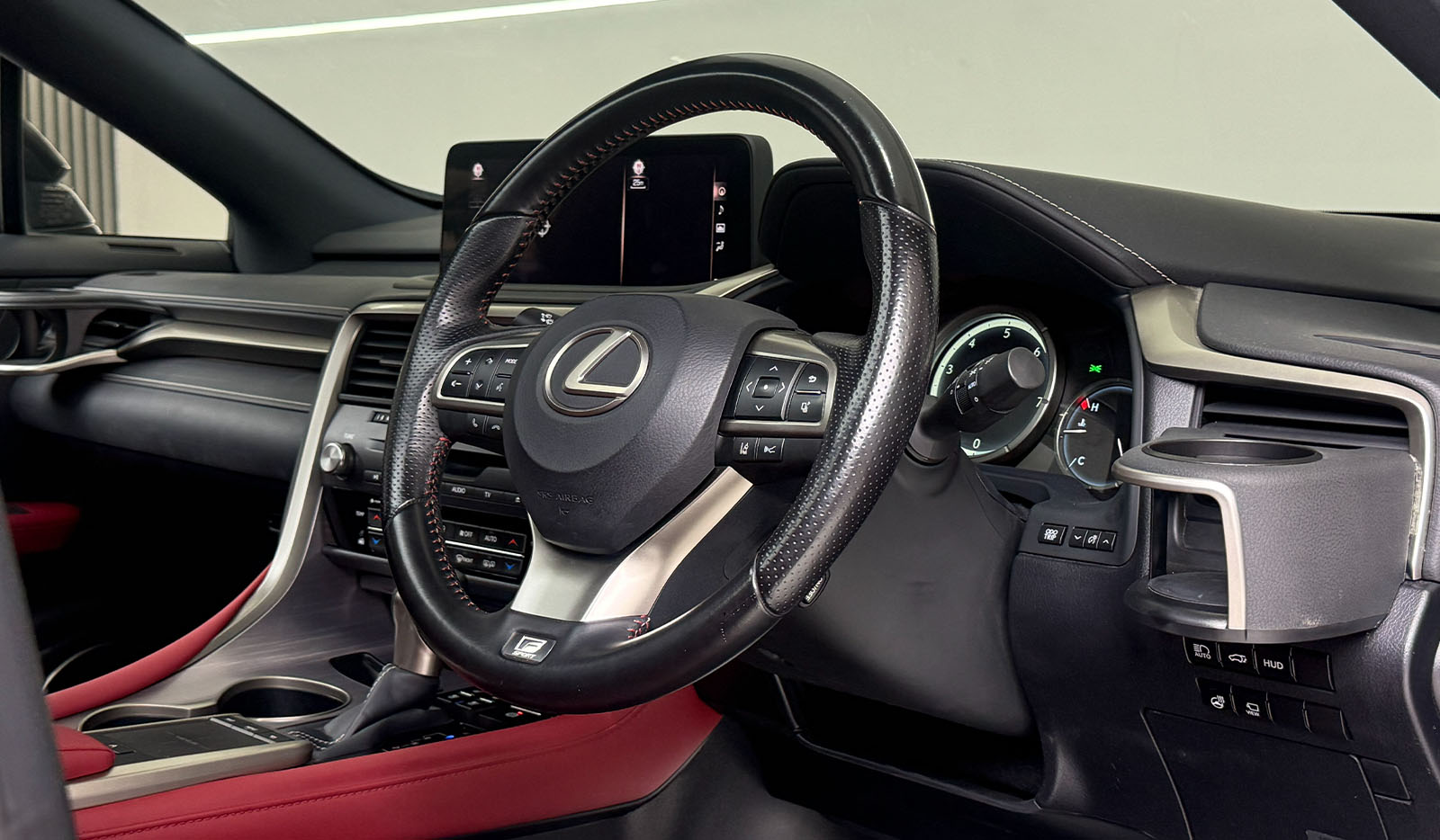 2020 Lexus RX300 image-8