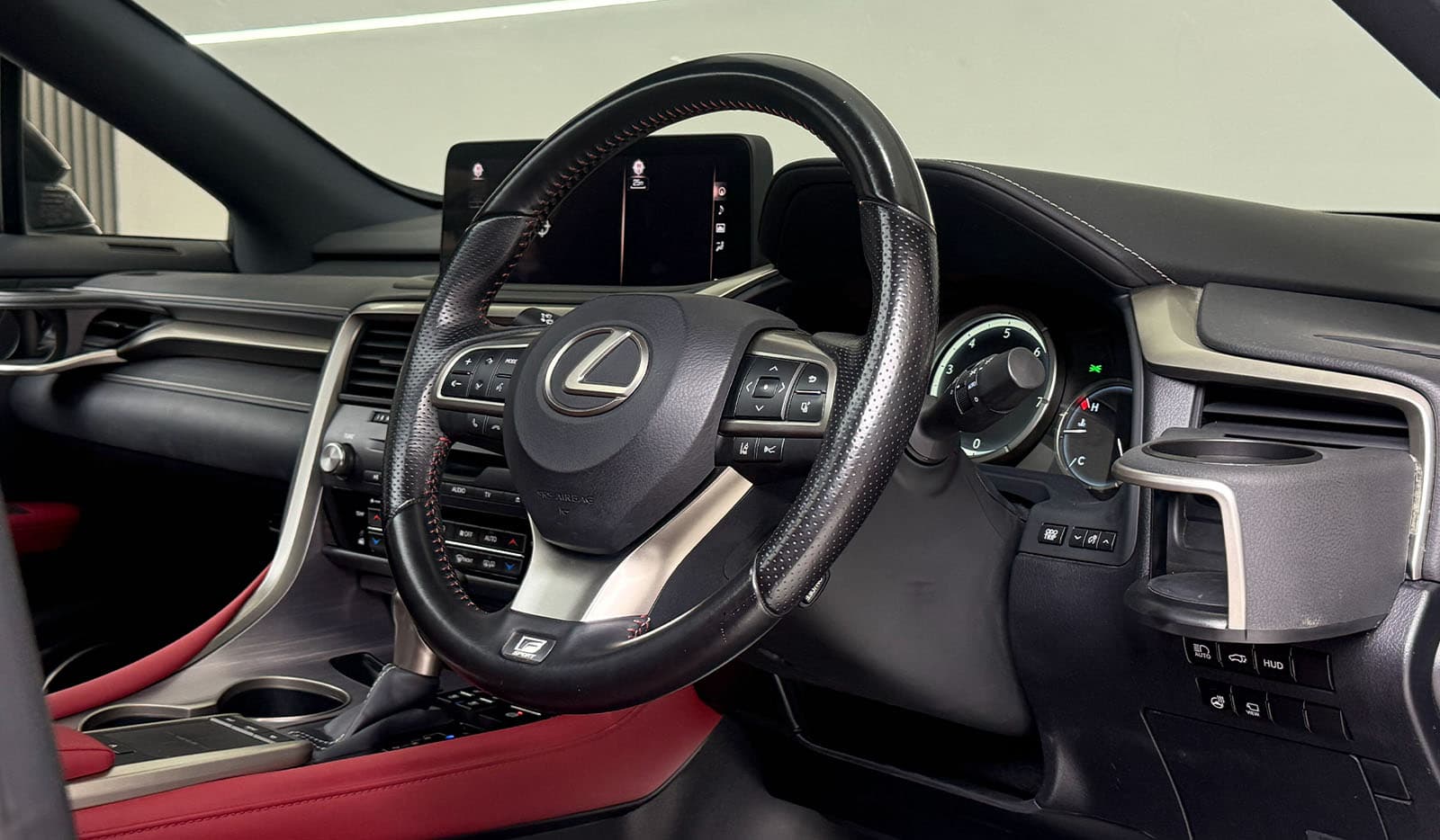 2020 Lexus RX300 image-8