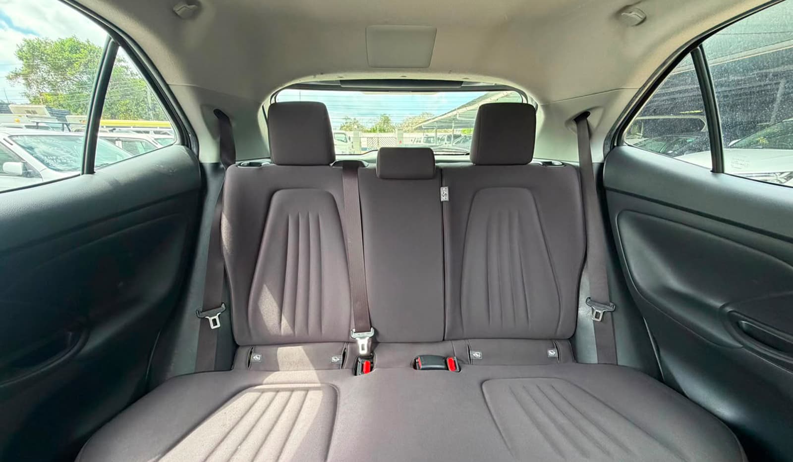 2020 Toyota Yaris X image-8