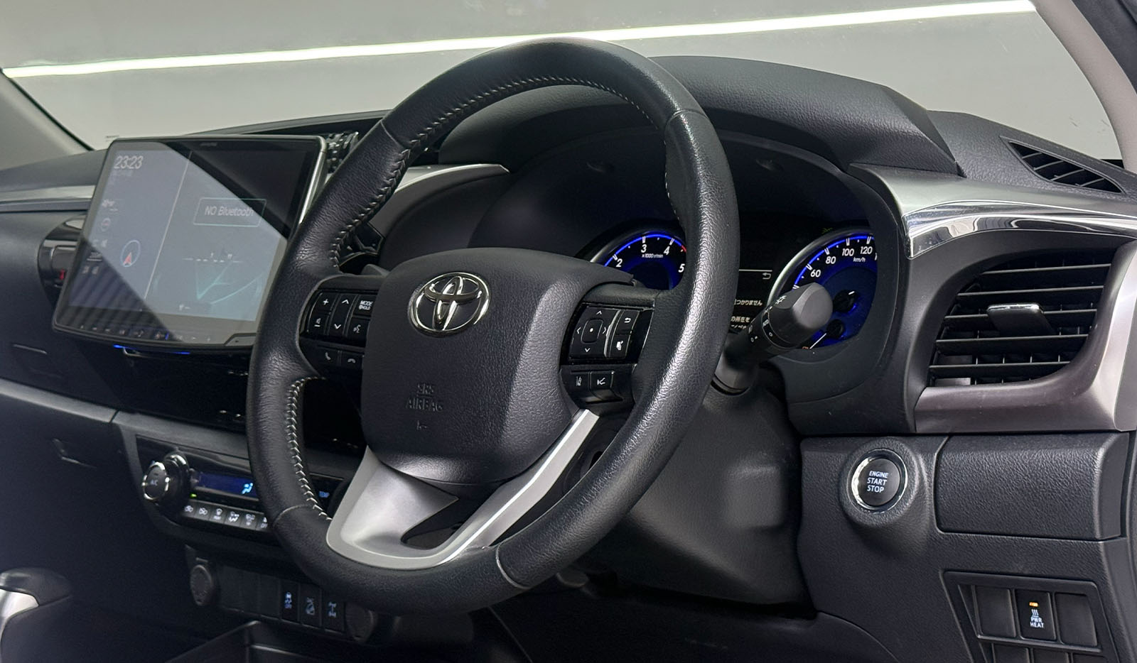 2020 Toyota Hilux Z CANOPY image-8