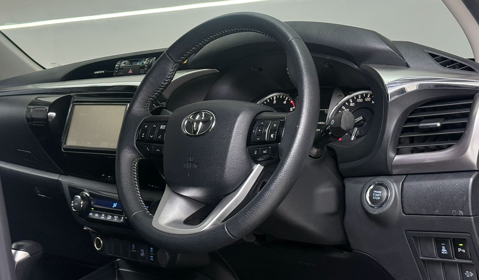 2021 Toyota Hilux Z image-8