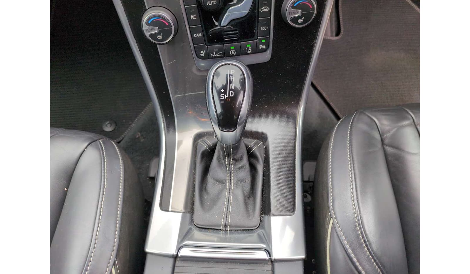 2014 Volvo XC60 image-7