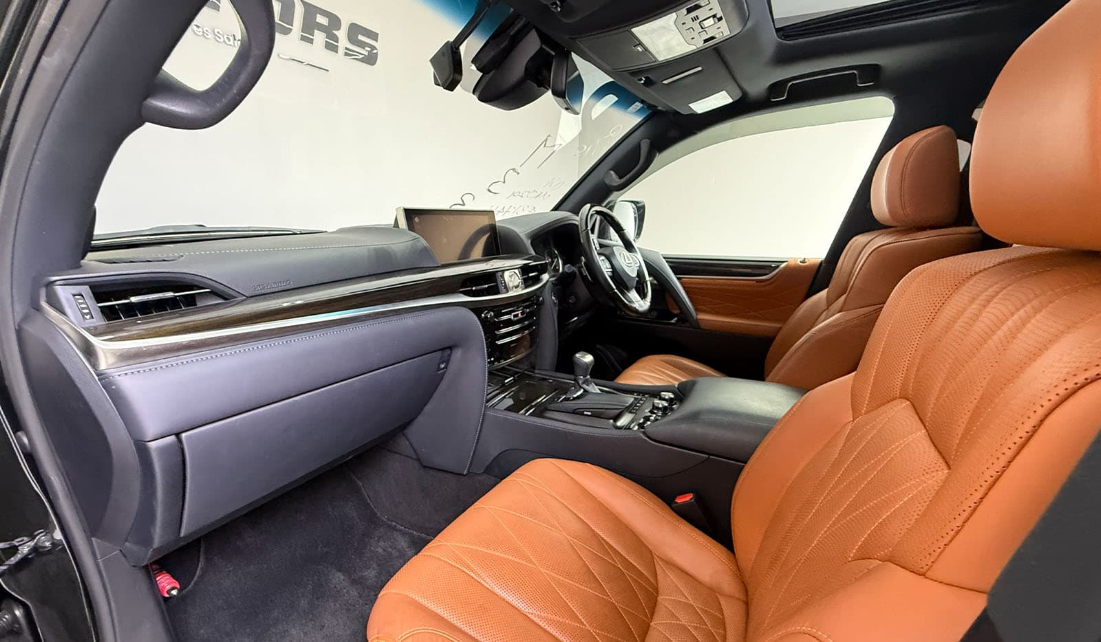 2019 Lexus LX570 Black Sequence image-8