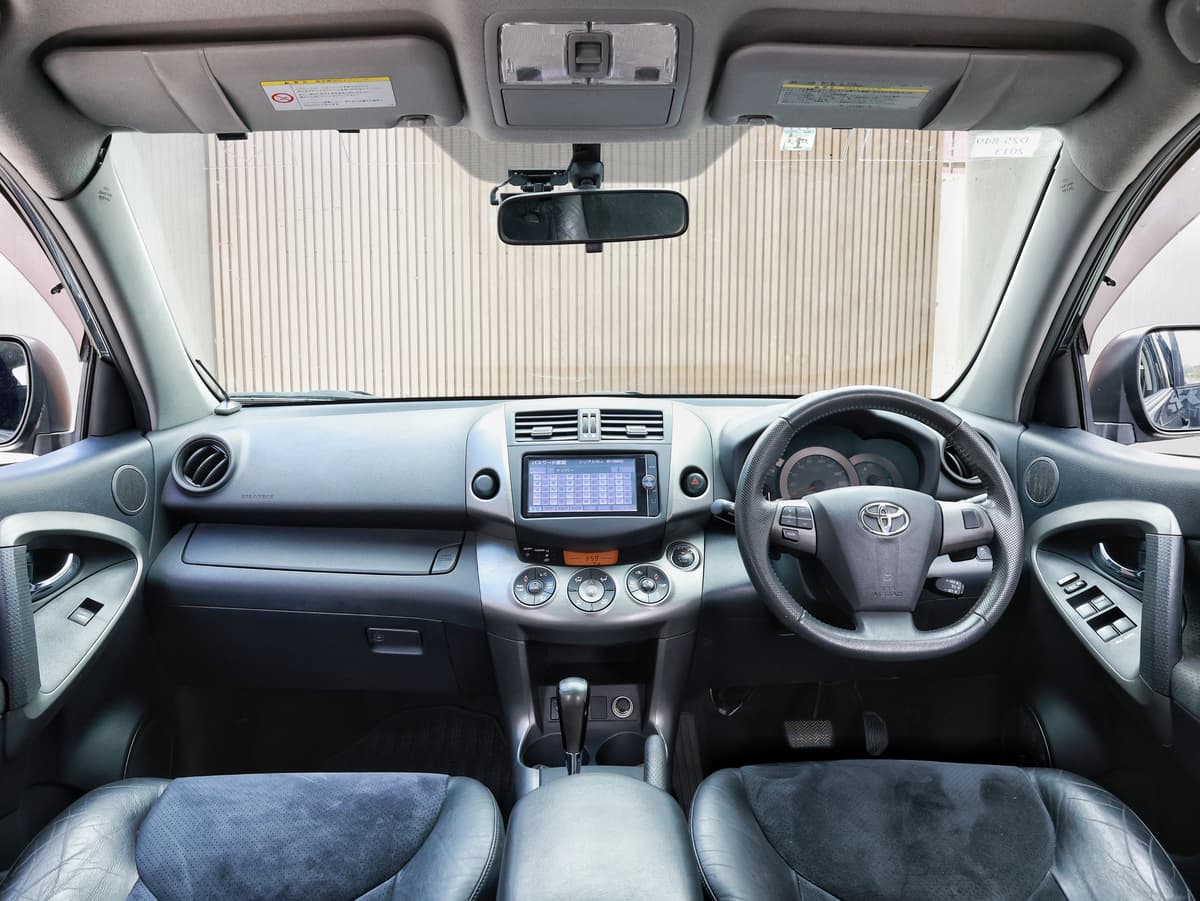 2013 Toyota Vanguard 240S G package image-7
