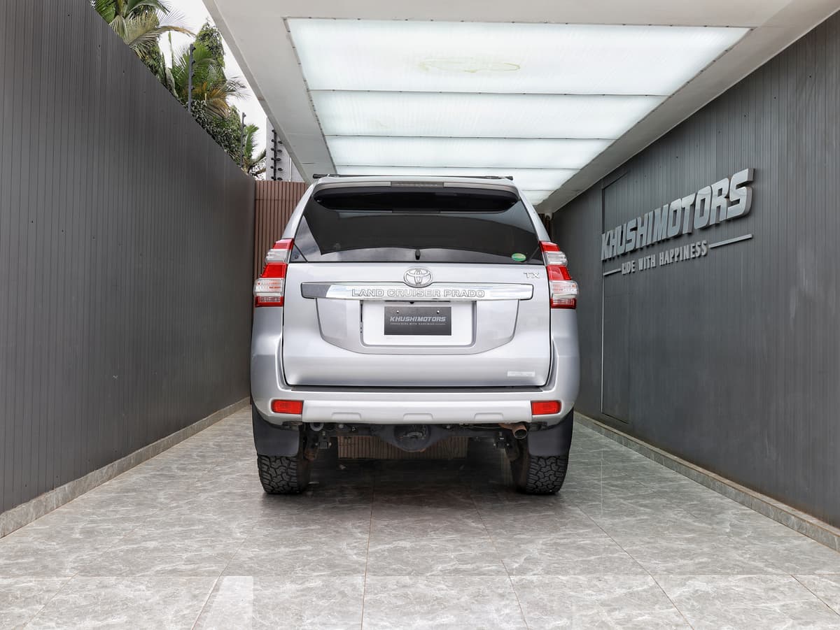 2017 Toyota Land Cruiser Prado TX image-5