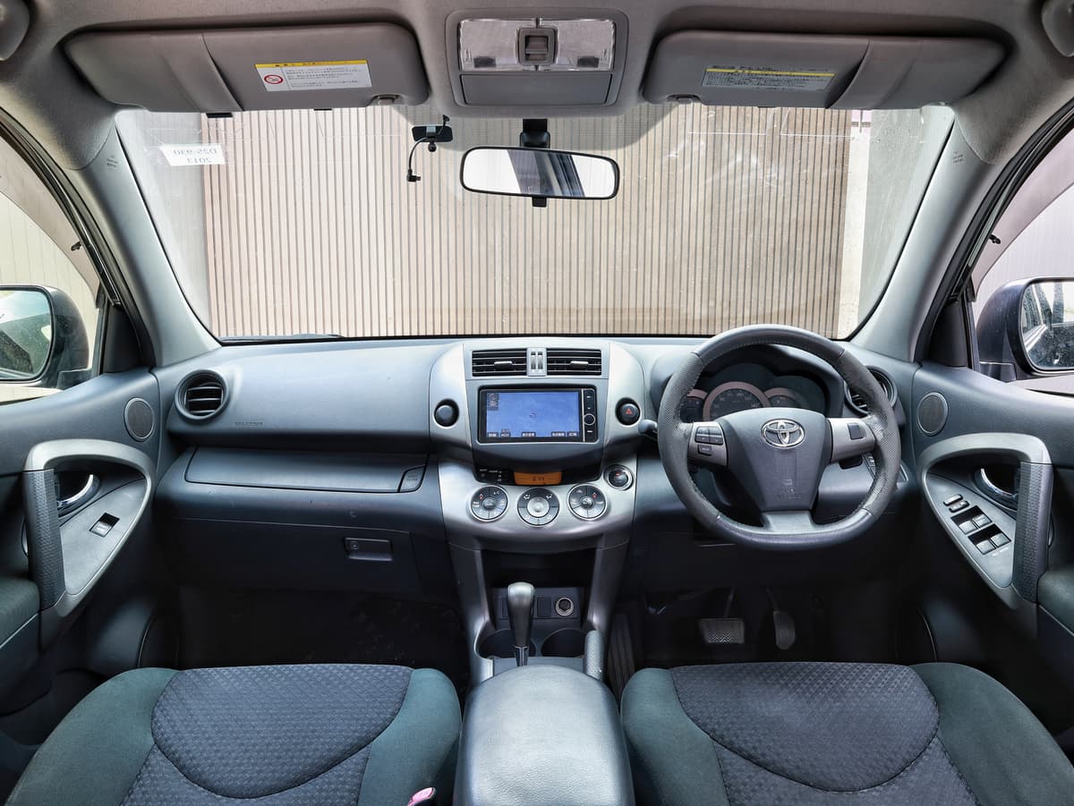 2013 Toyota Vanguard 240S image-7