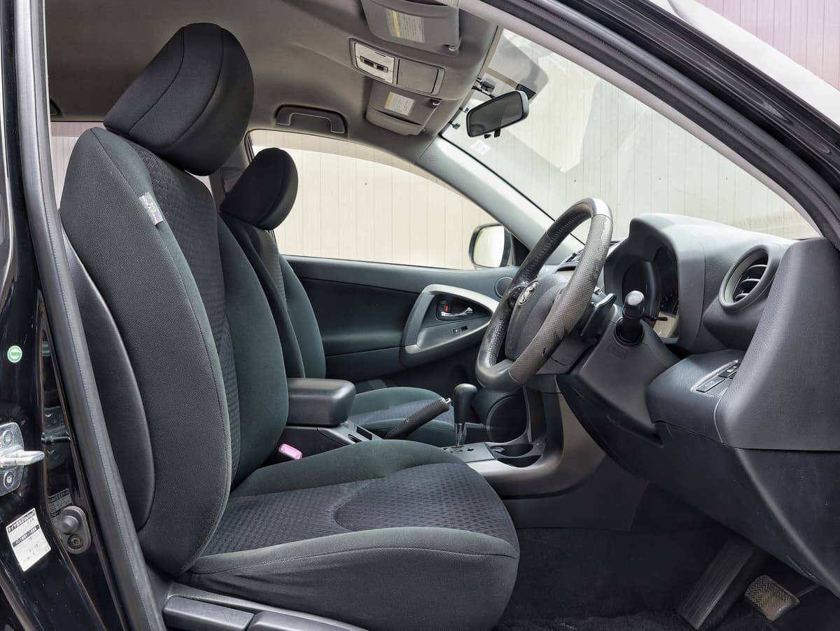 2013 Toyota Vanguard 240S image-12