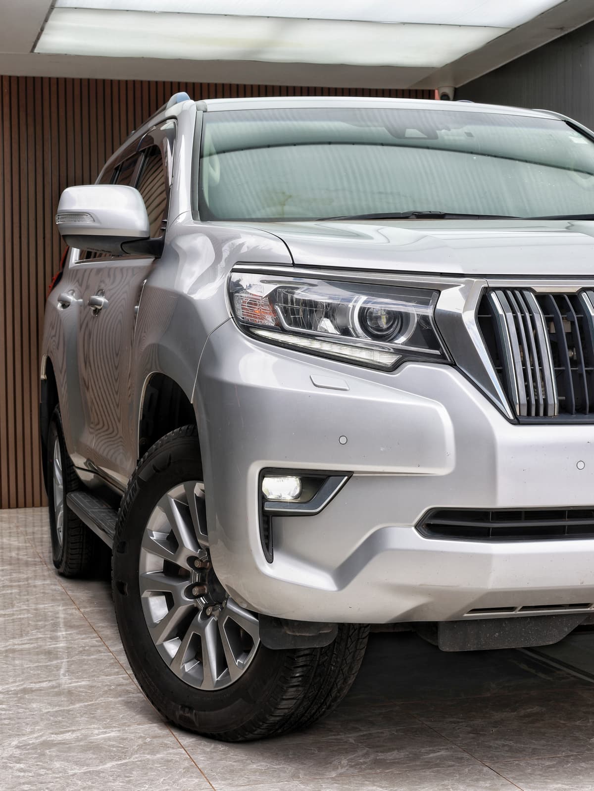 2017 Toyota Land Cruiser Prado TX image-12