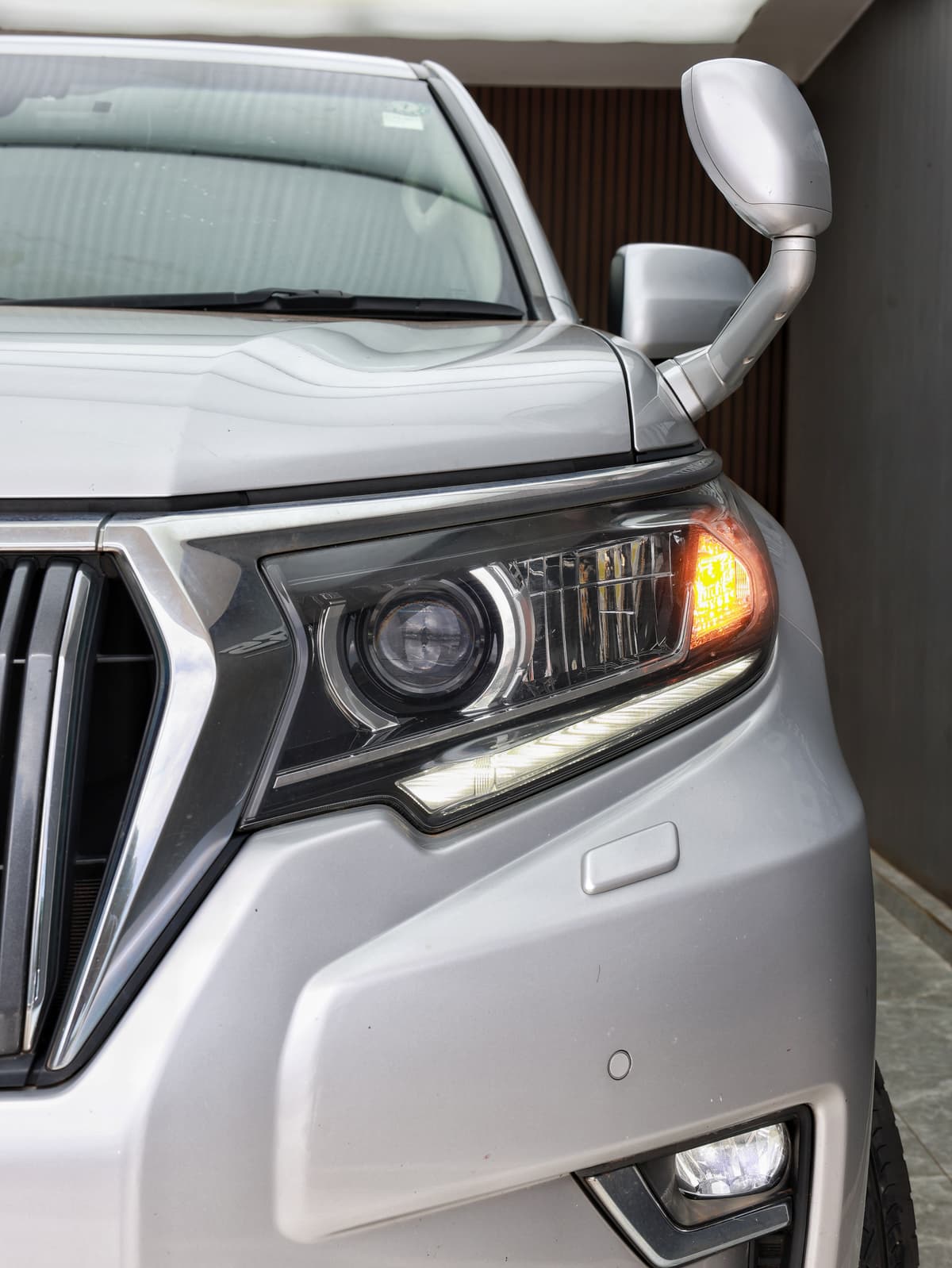 2017 Toyota Land Cruiser Prado TX image-13