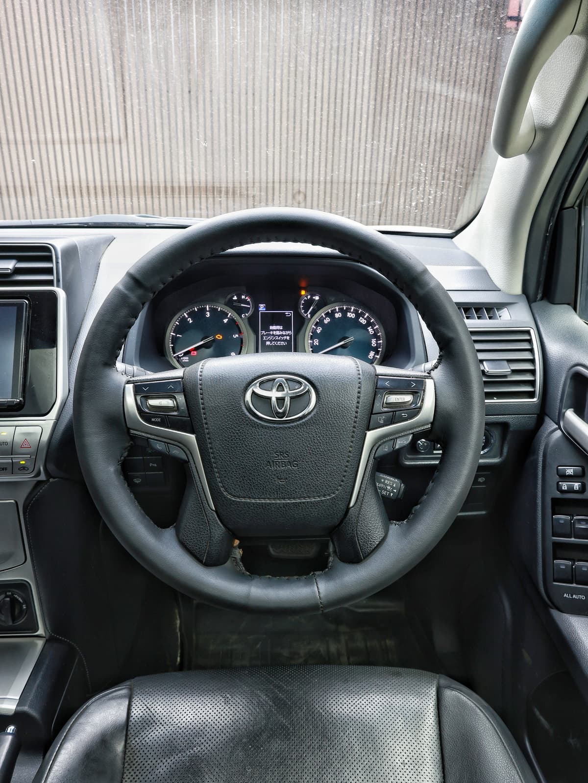 2017 Toyota Land Cruiser Prado TX image-9