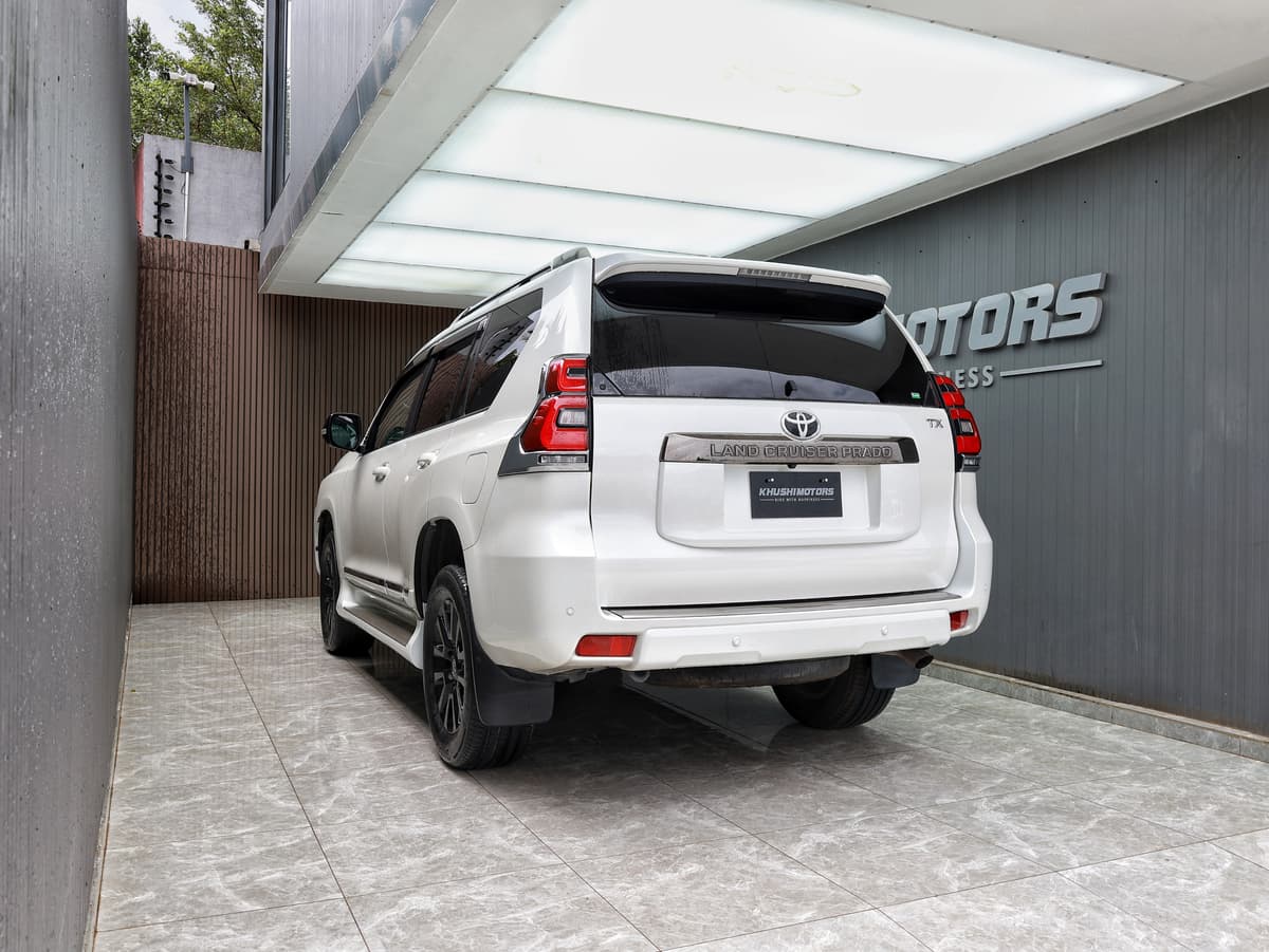 2021 Toyota Land Cruiser Prado 70th Anniversary TX-L image-4