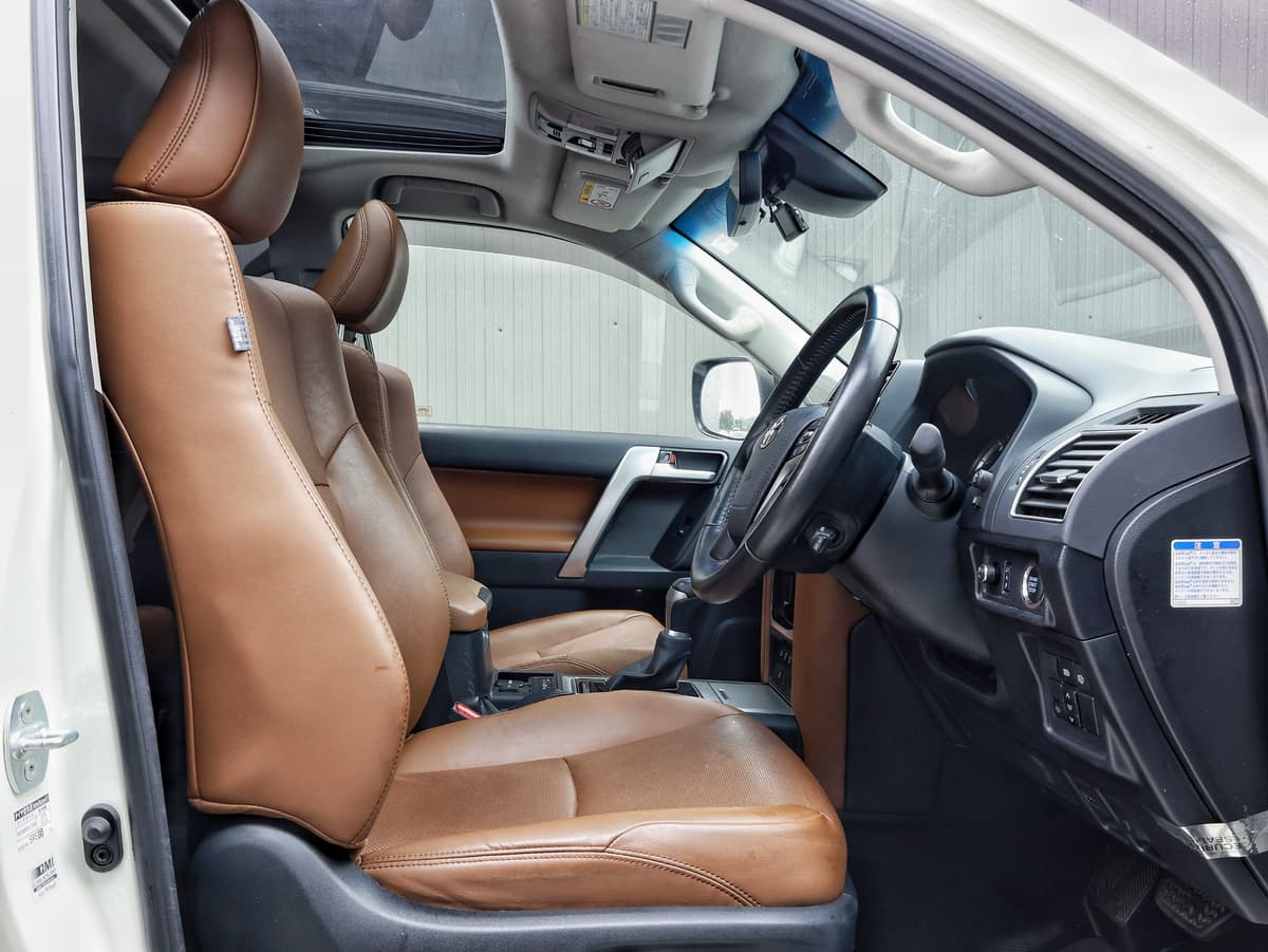 2021 Toyota Land Cruiser Prado 70th Anniversary TX-L image-12