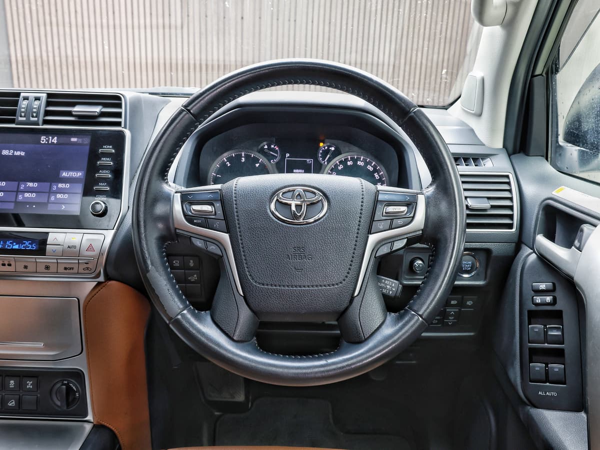 2021 Toyota Land Cruiser Prado 70th Anniversary TX-L image-9