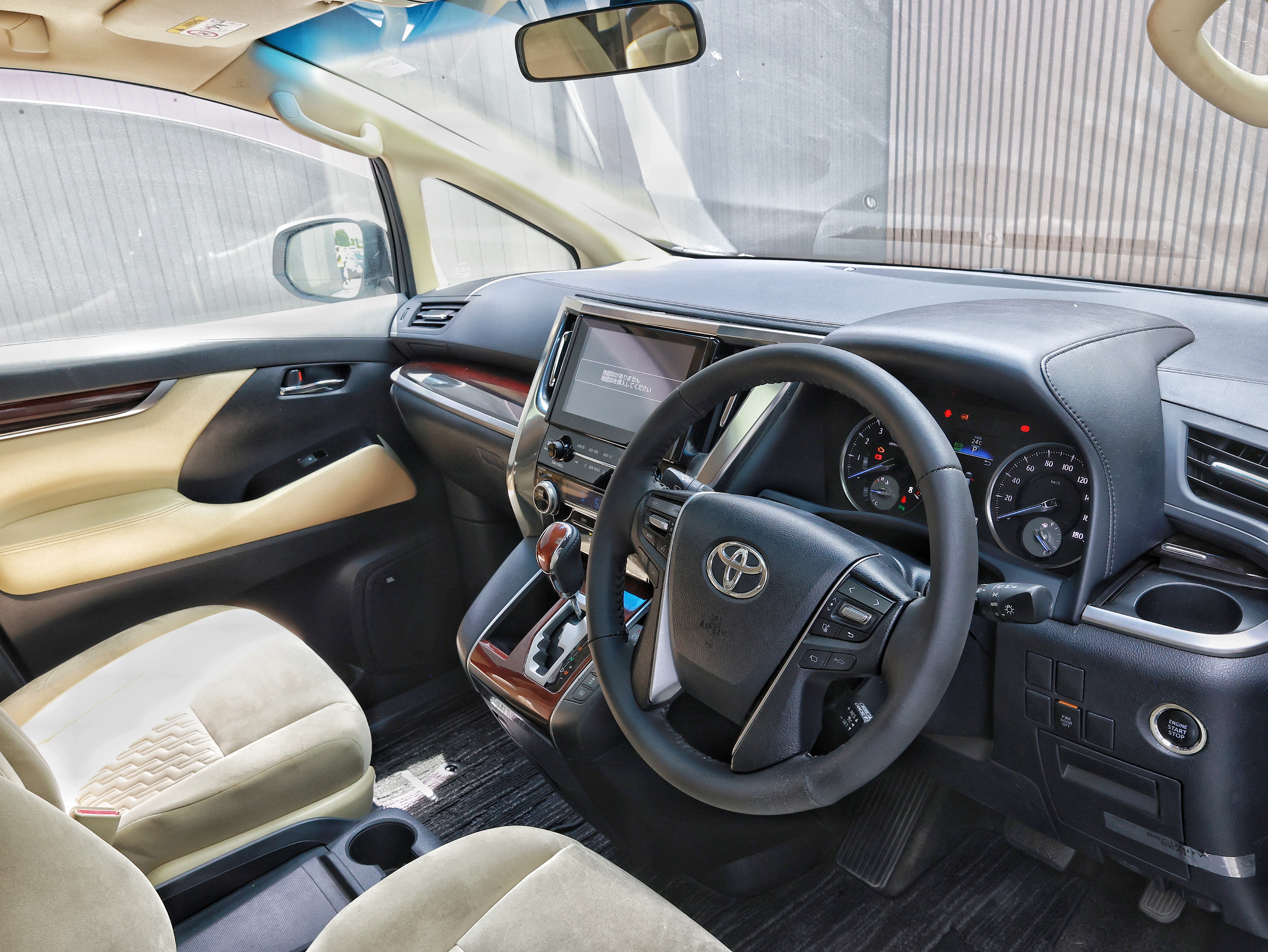 2017 Toyota Alphard 2.5X image-8
