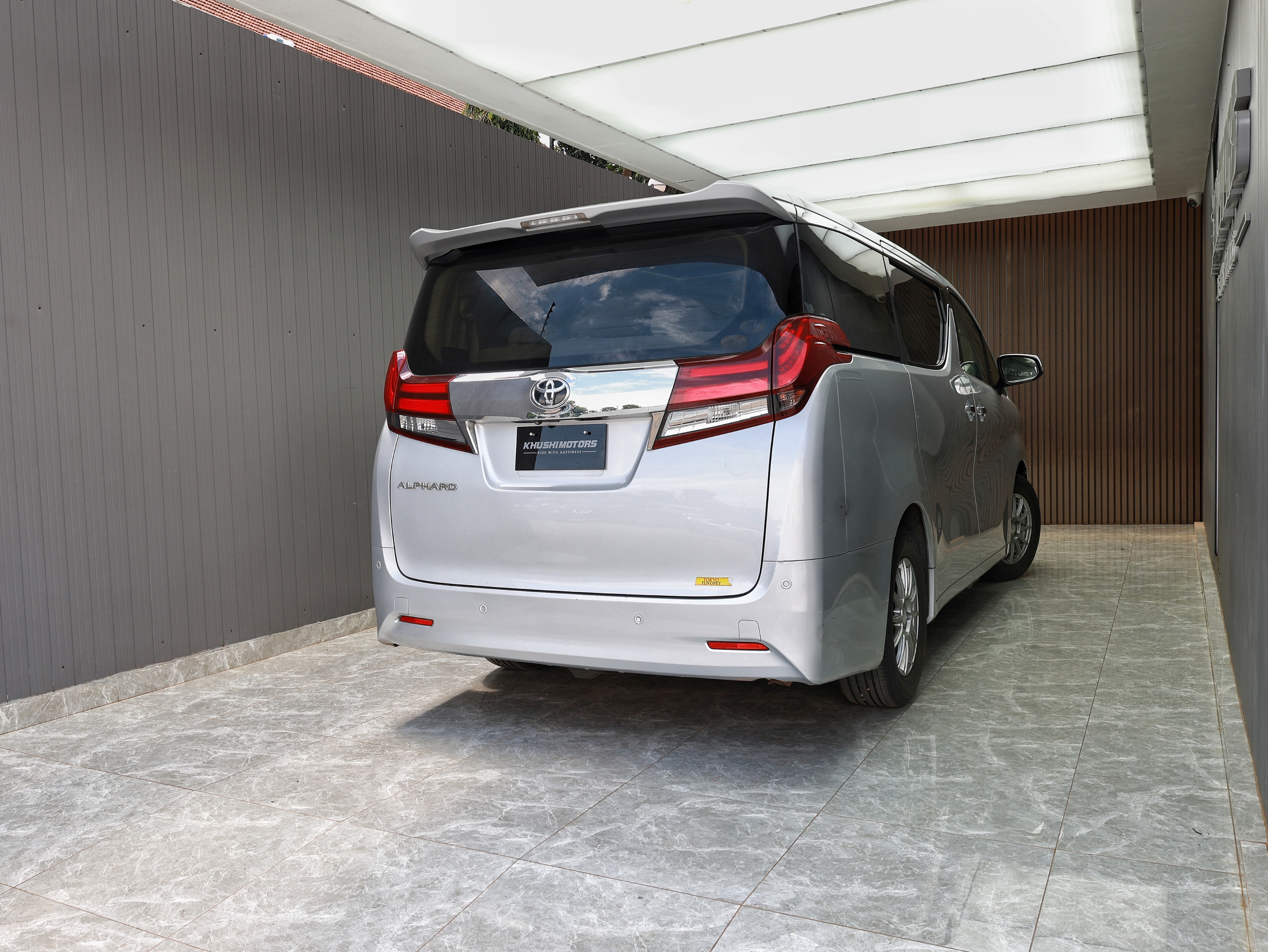 2017 Toyota Alphard 2.5X image-6