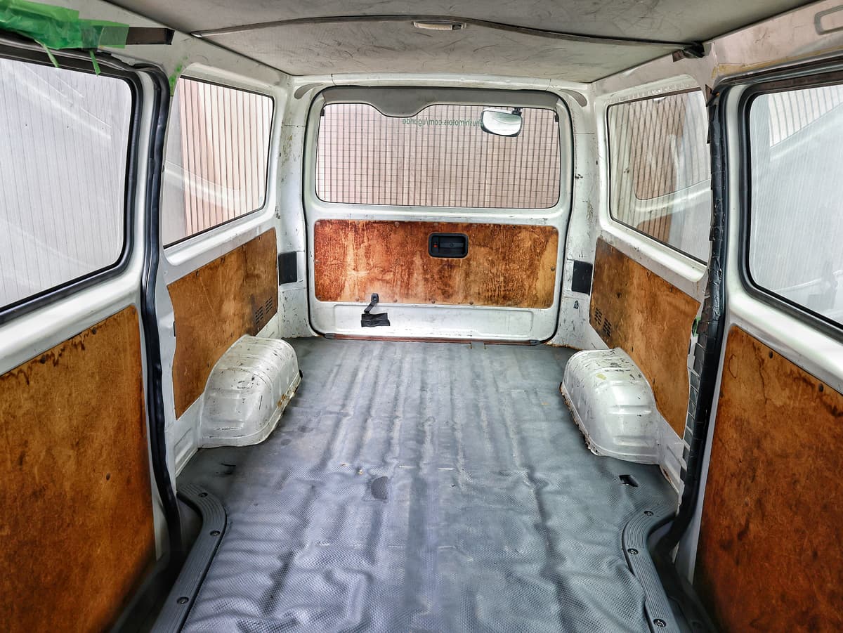 2012 Toyota Hiace Long DX image-12