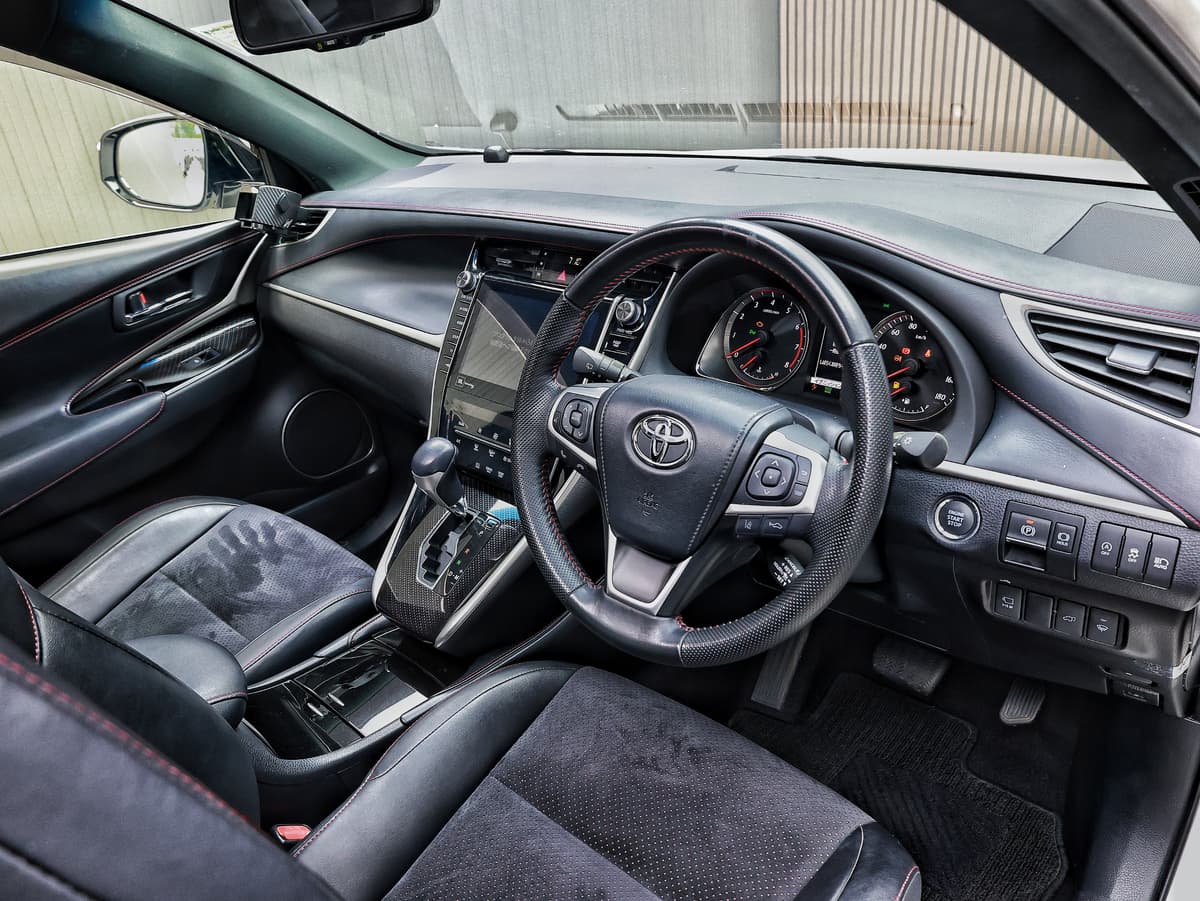 2017 Toyota Harrier Progress image-8