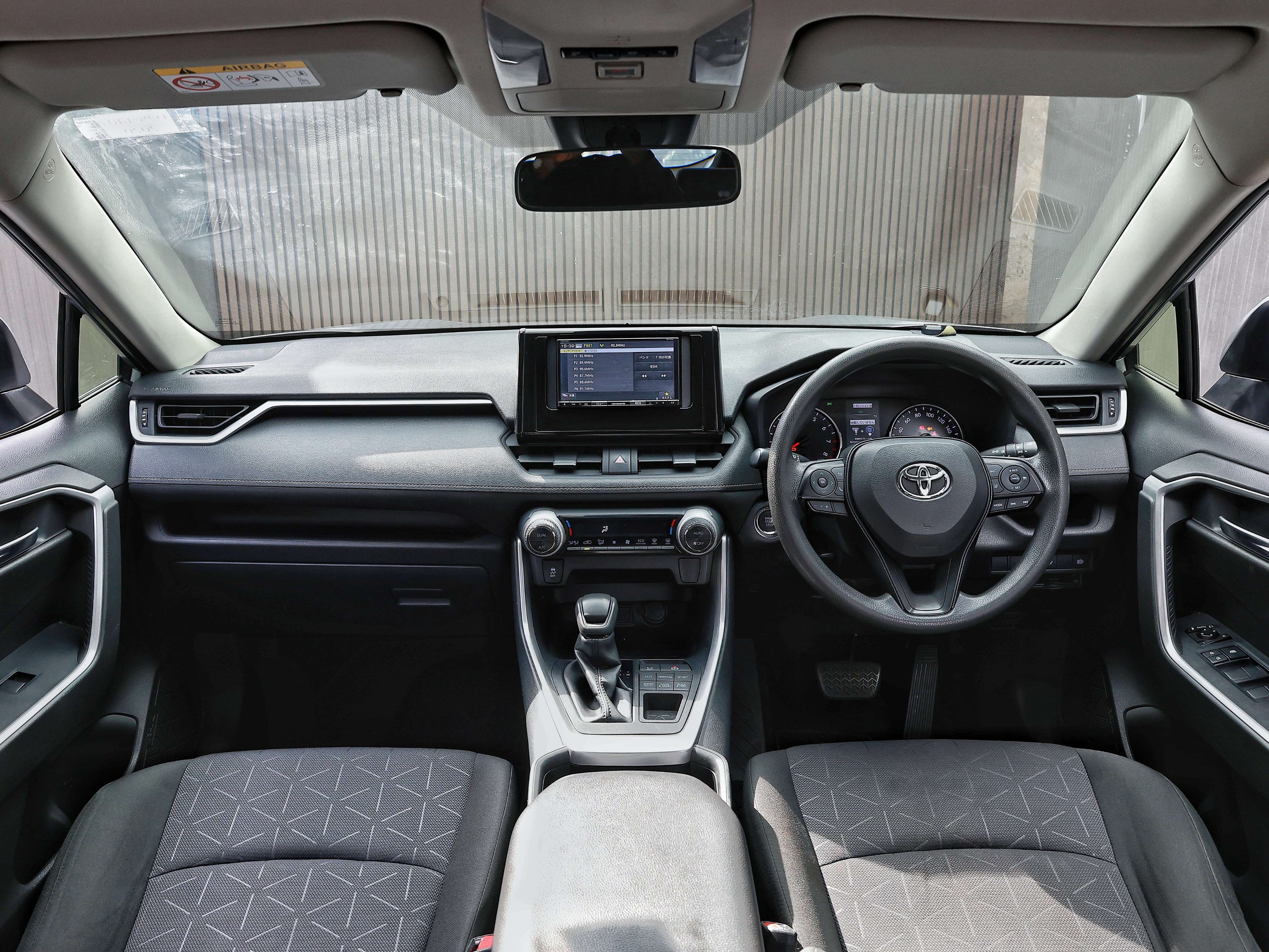 2020 Toyota RAV-4 X image-7