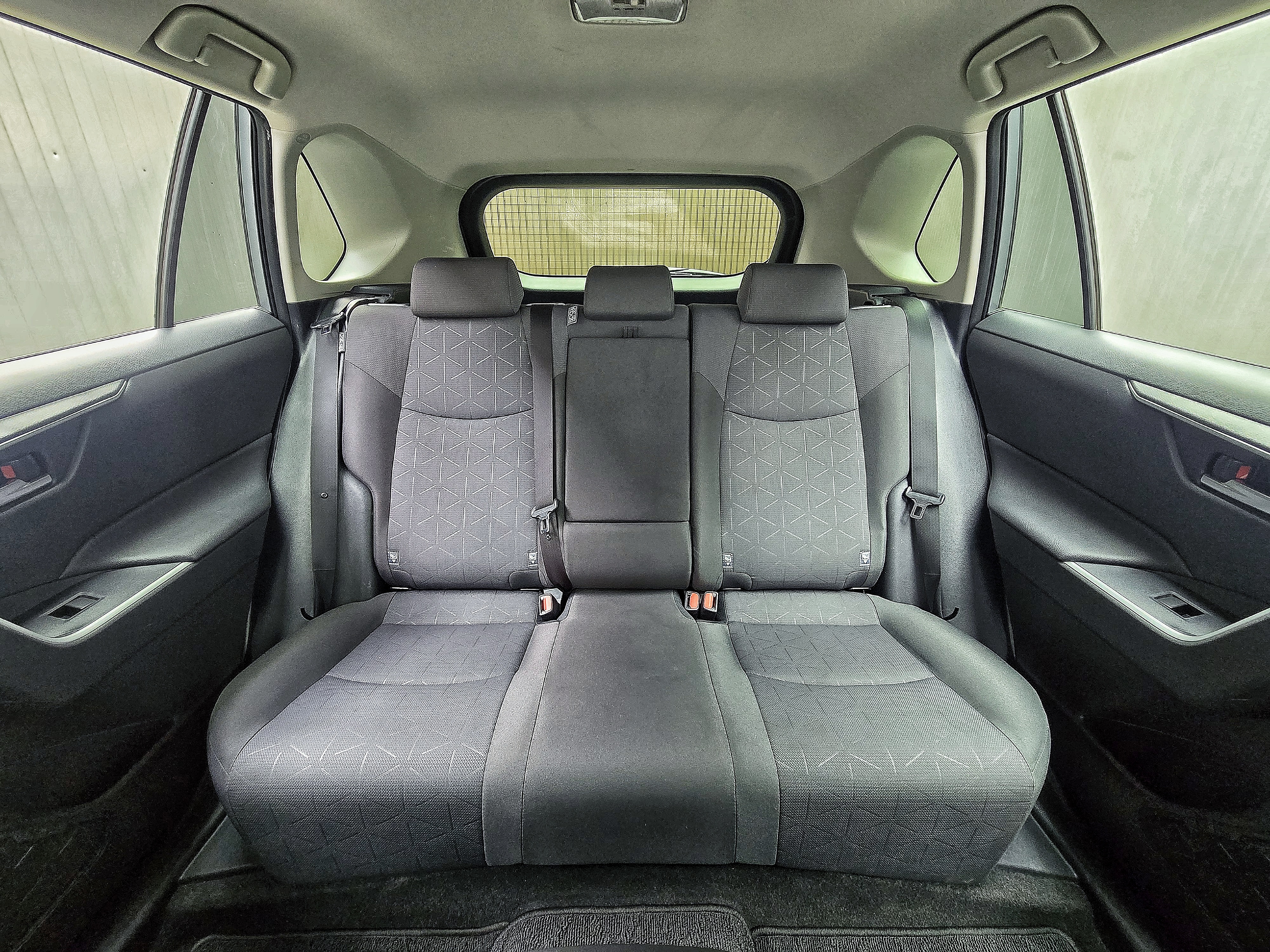 2020 Toyota RAV-4 X image-14