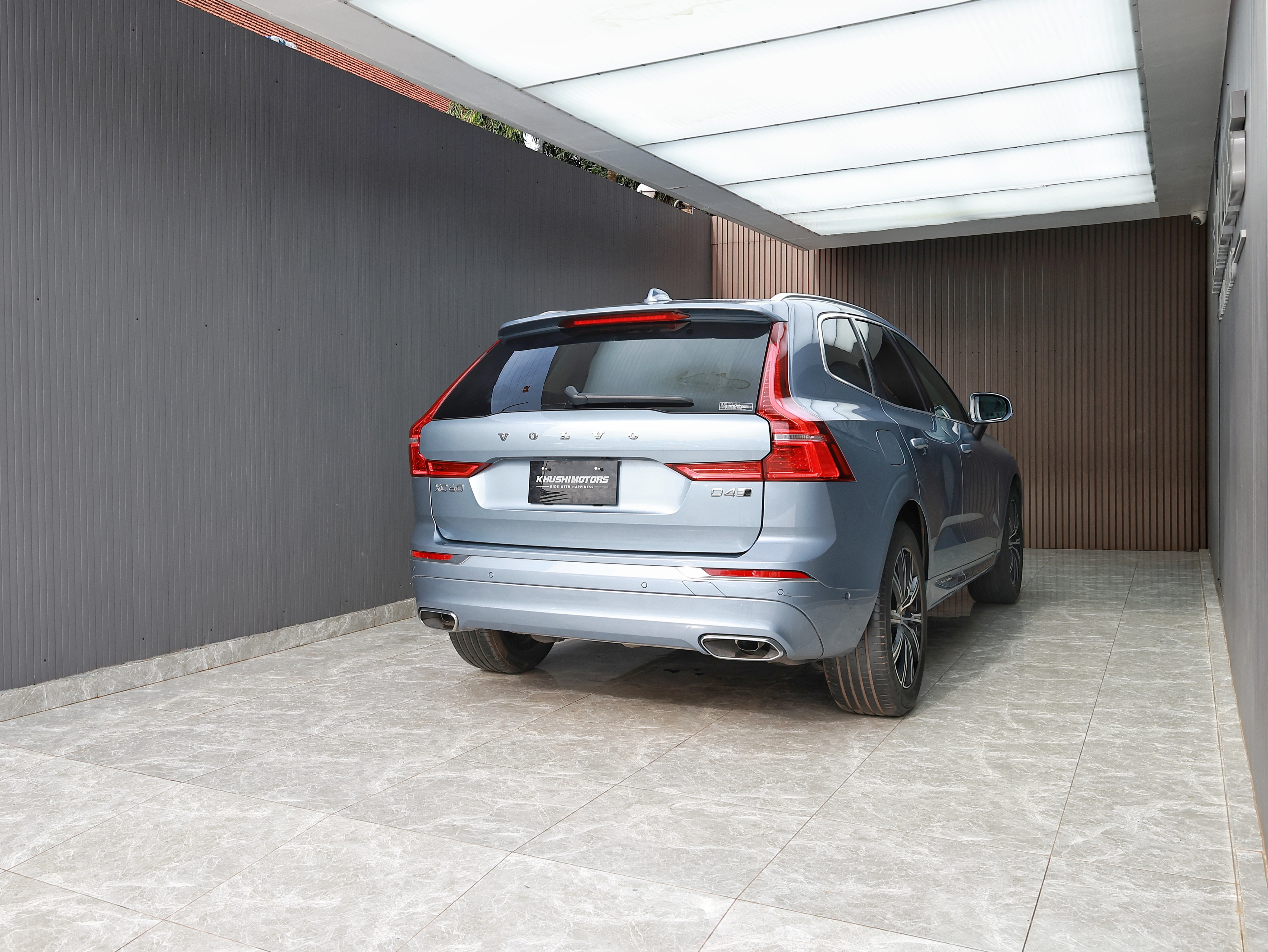 2018 Volvo XC60 D4 AWD INSCRIPTION image-5