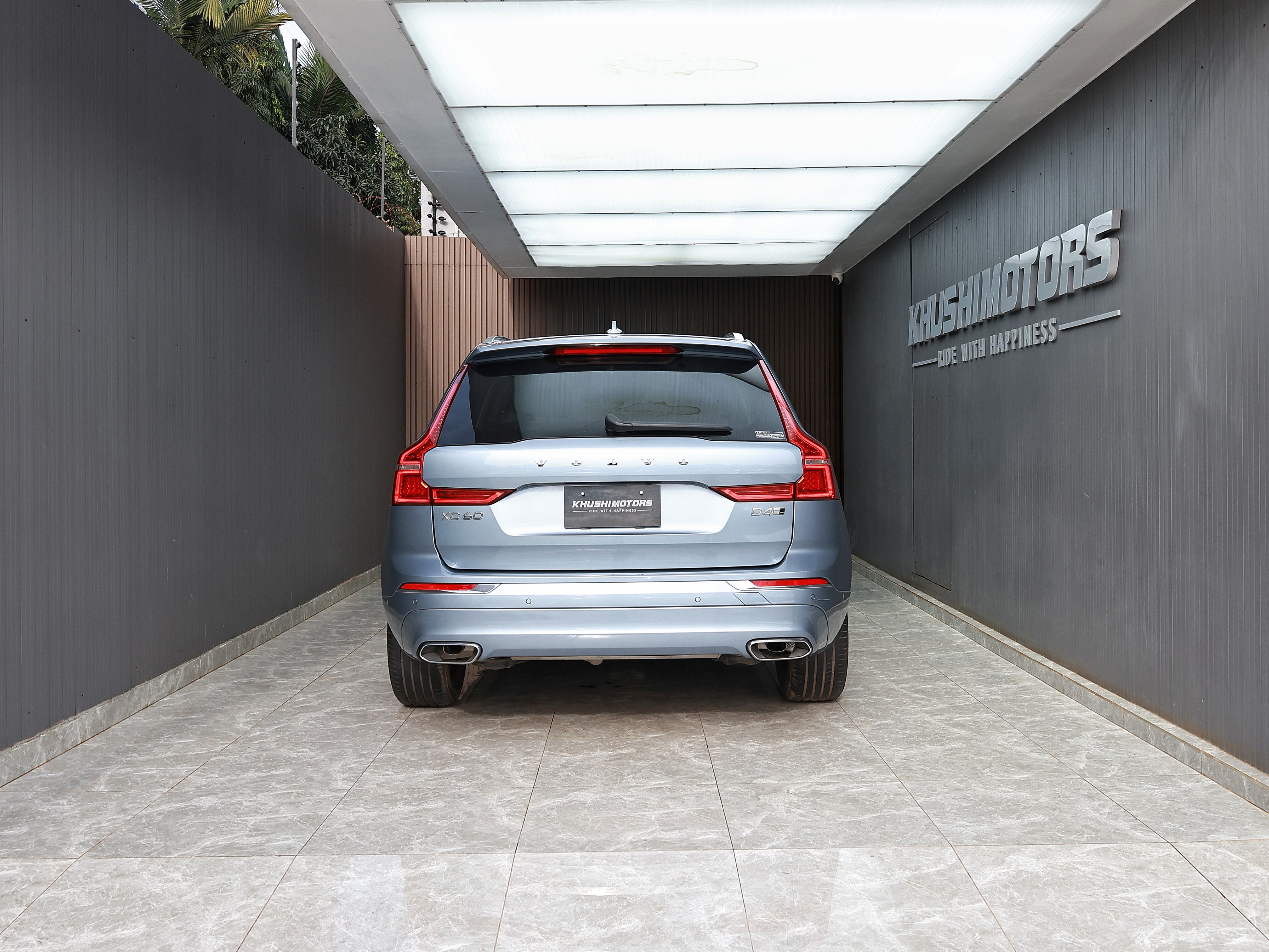 2018 Volvo XC60 D4 AWD INSCRIPTION image-6
