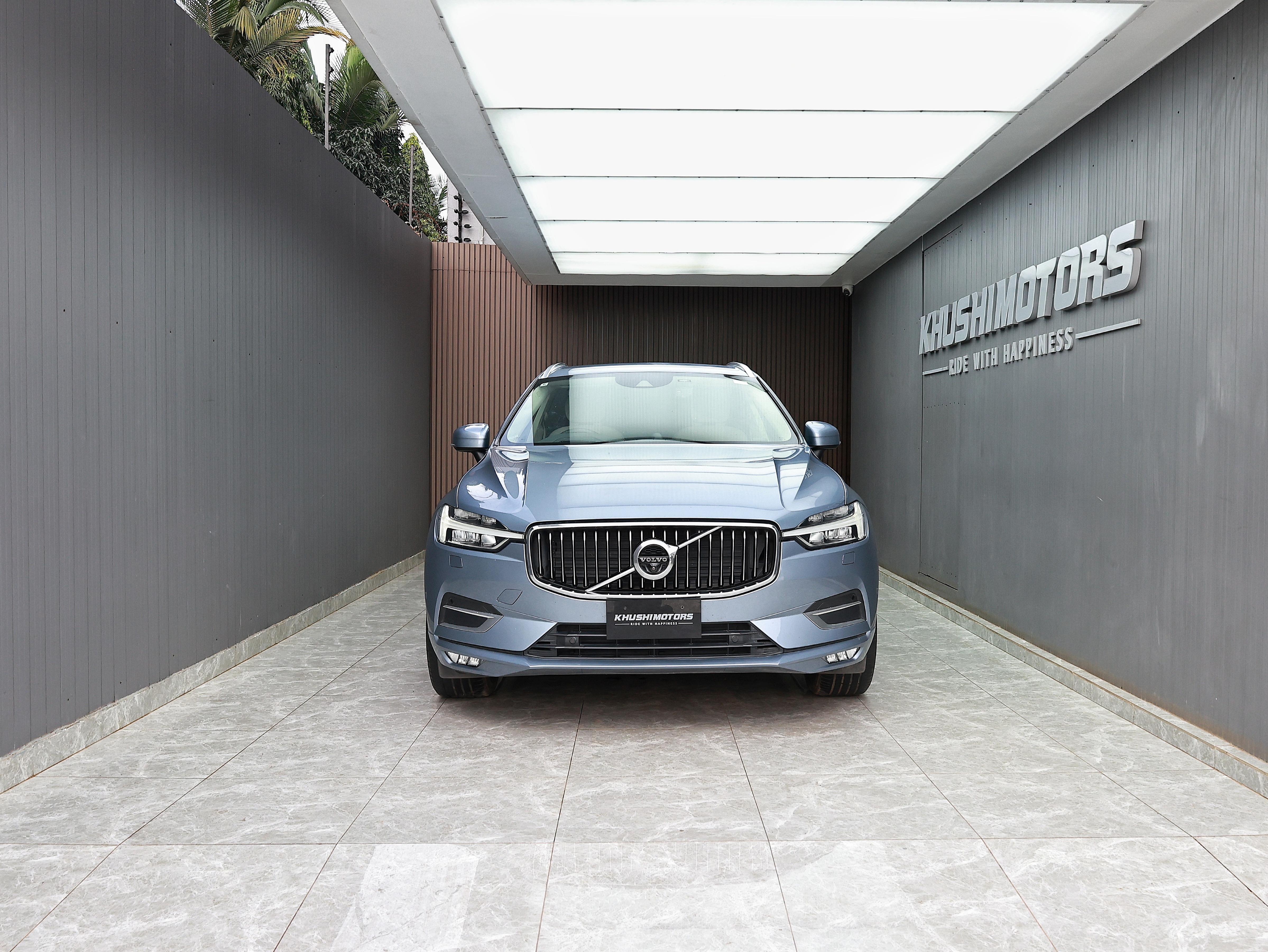 2018 Volvo XC60 D4 AWD INSCRIPTION image-2