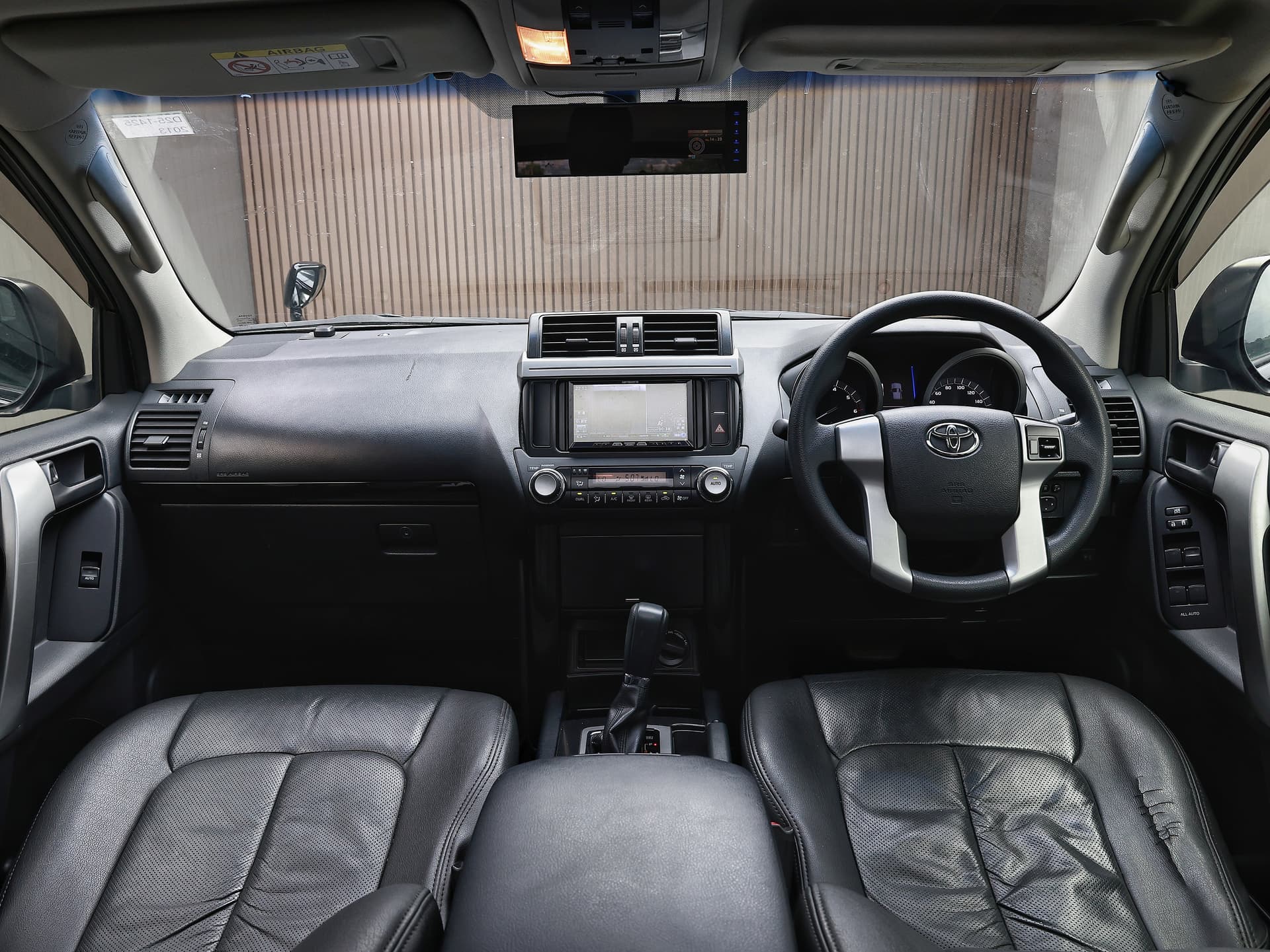 2013 Toyota Land Cruiser Prado TX image-10