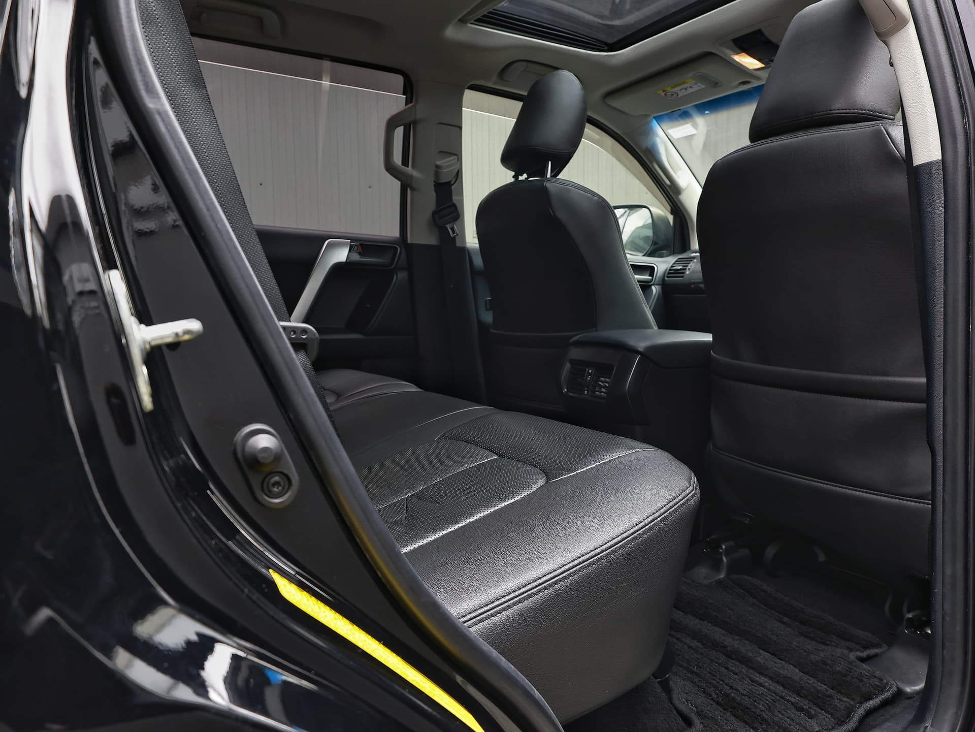 2013 Toyota Land Cruiser Prado TX image-12