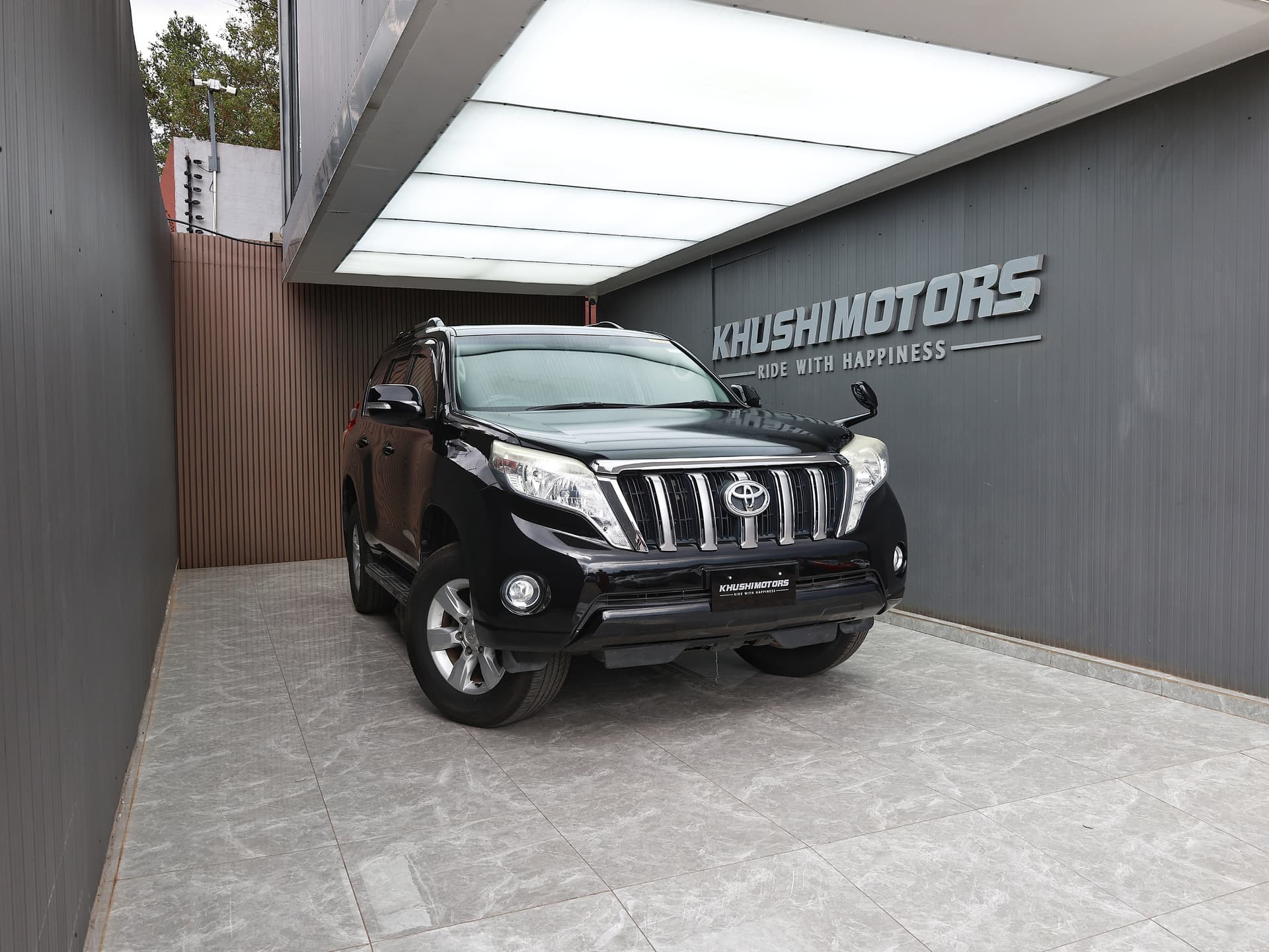 2013 Toyota Land Cruiser Prado TX image-1
