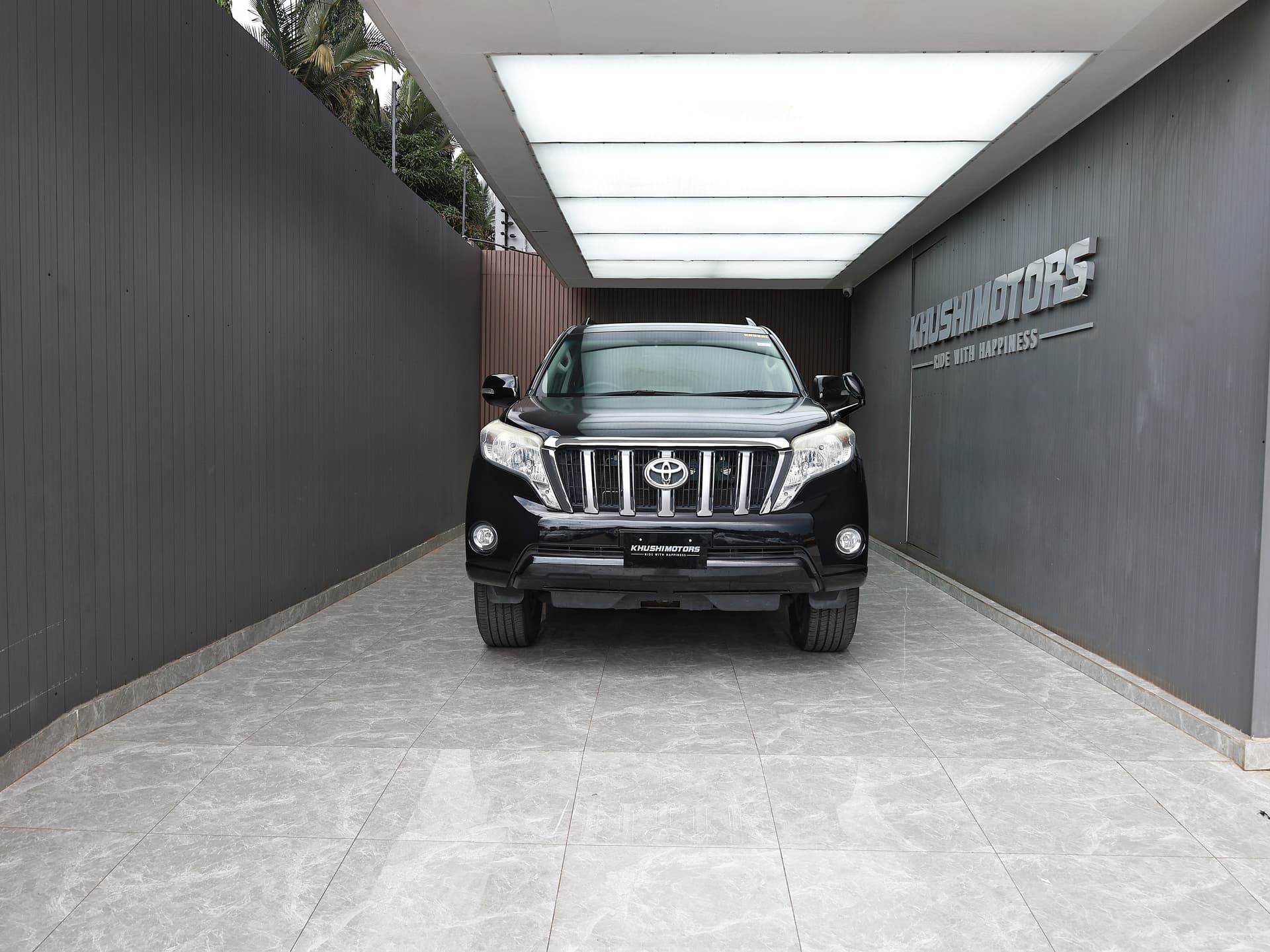 2013 Toyota Land Cruiser Prado TX image-2