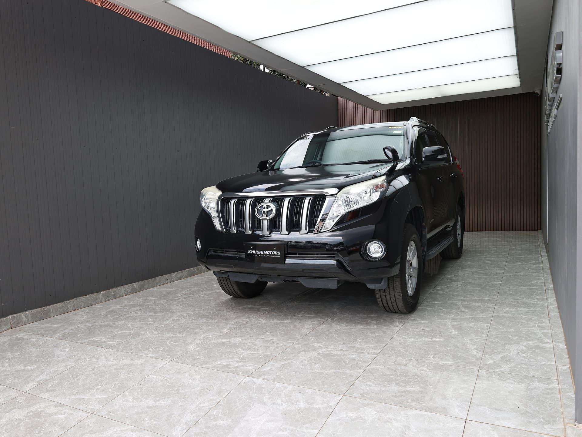 2013 Toyota Land Cruiser Prado TX image-3