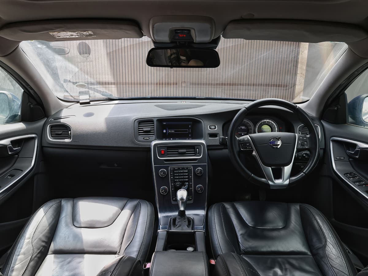 2012 Volvo V60 V60T4 image-8