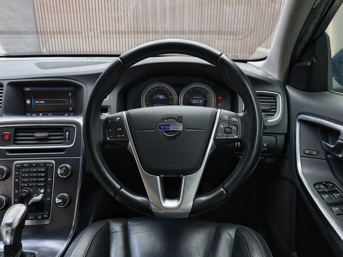 2012 Volvo V60 V60T4 image-10