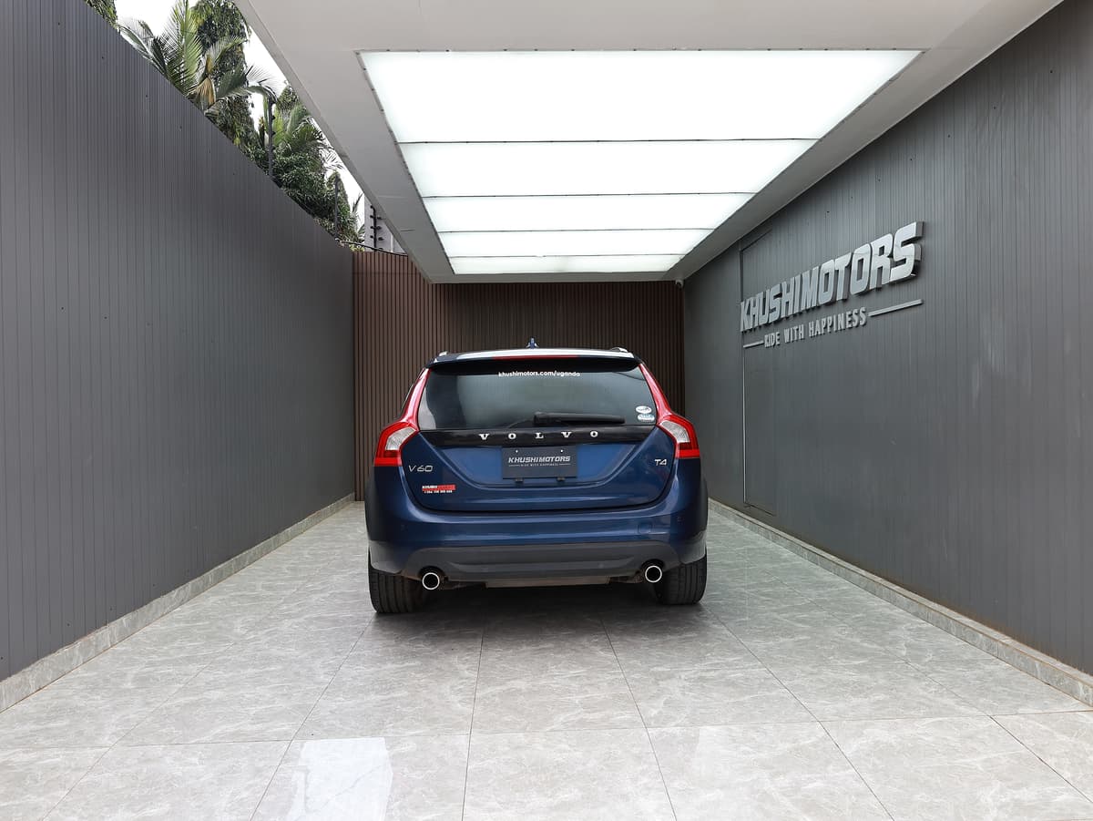 2012 Volvo V60 V60T4 image-5